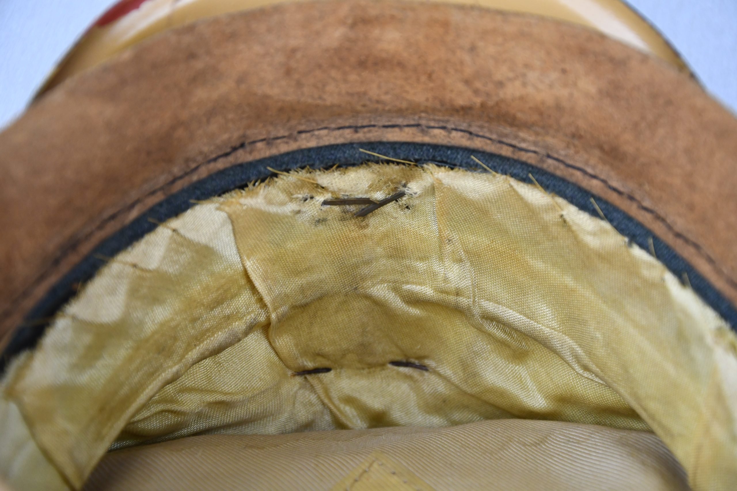 Waffen-SS 'Kleiderklasse' officer visor cap named — image 18