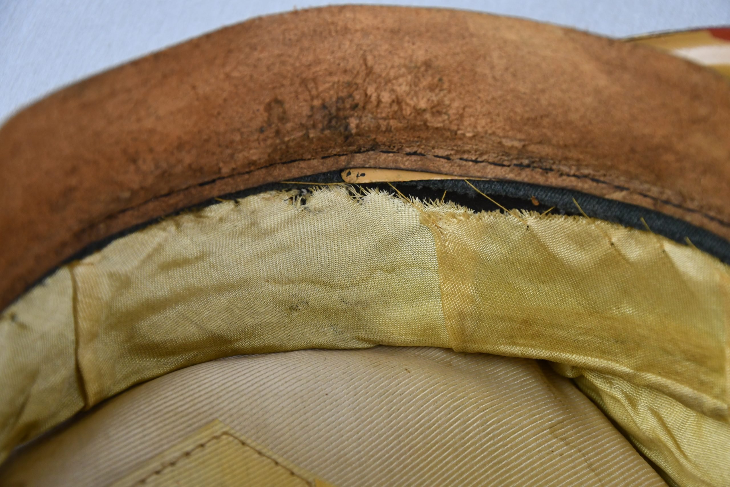 Waffen-SS 'Kleiderklasse' officer visor cap named — image 19
