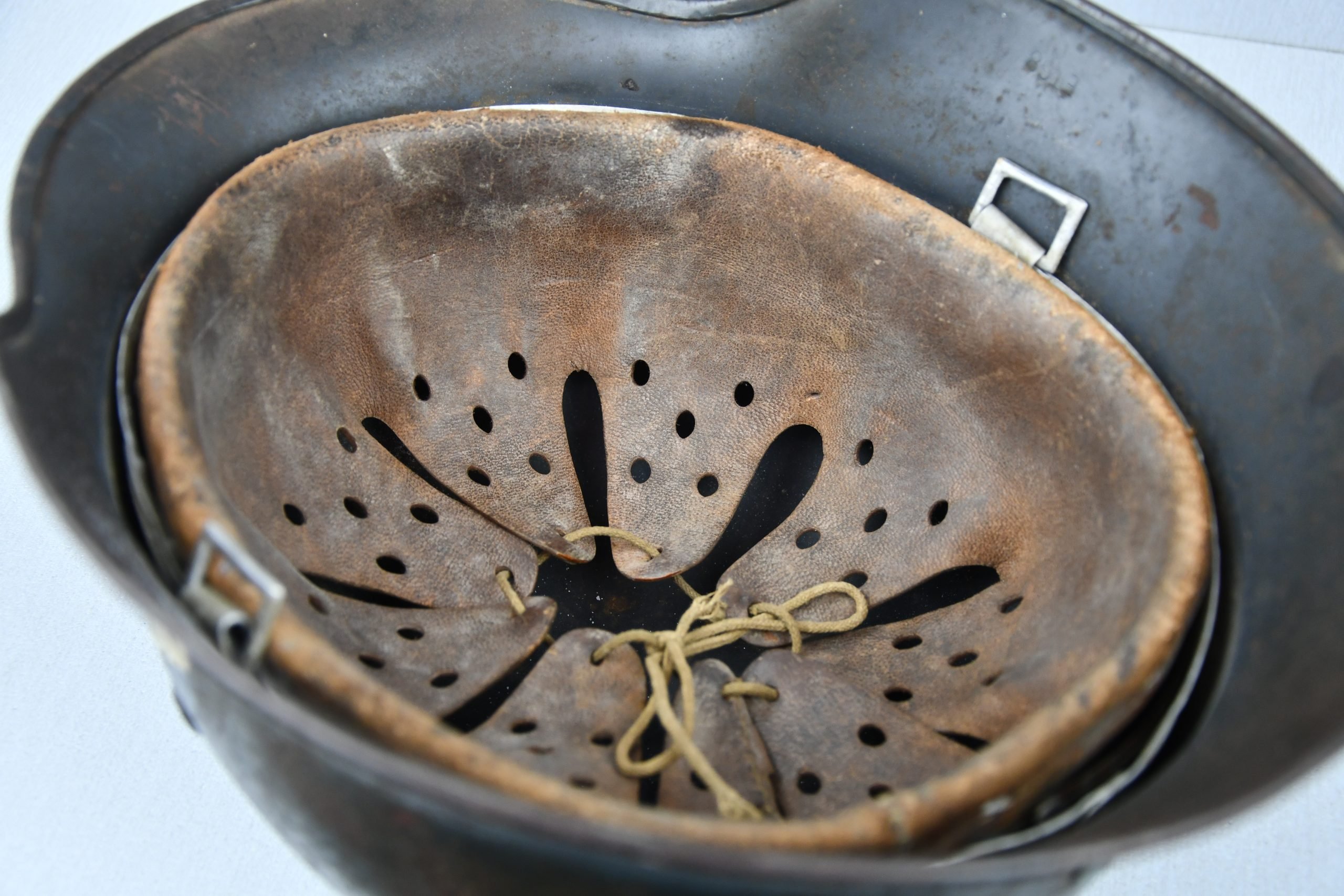 M35 Luftwaffe double decal steel helmet ET68 1939 unit marked — image 18