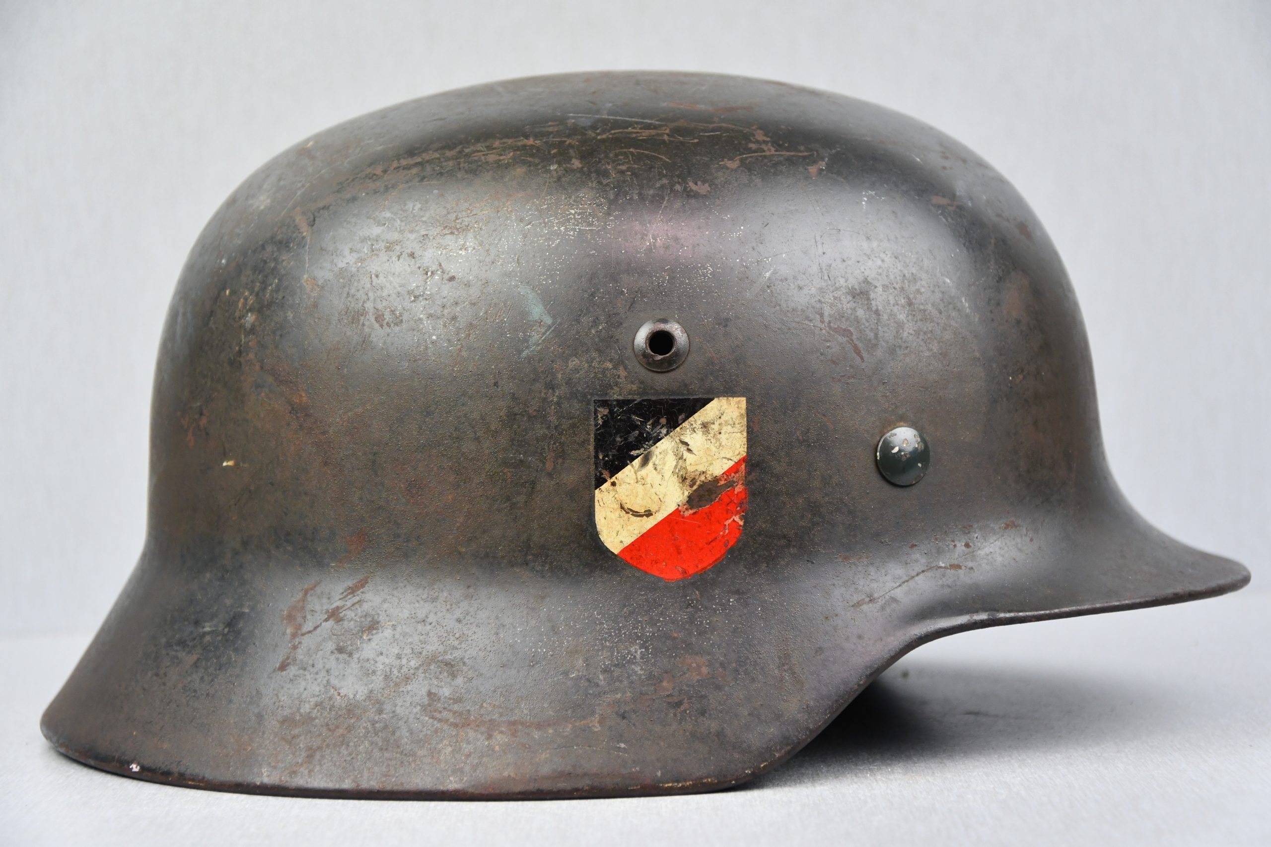 M35 Luftwaffe double decal steel helmet ET68 1939 unit marked — image 4