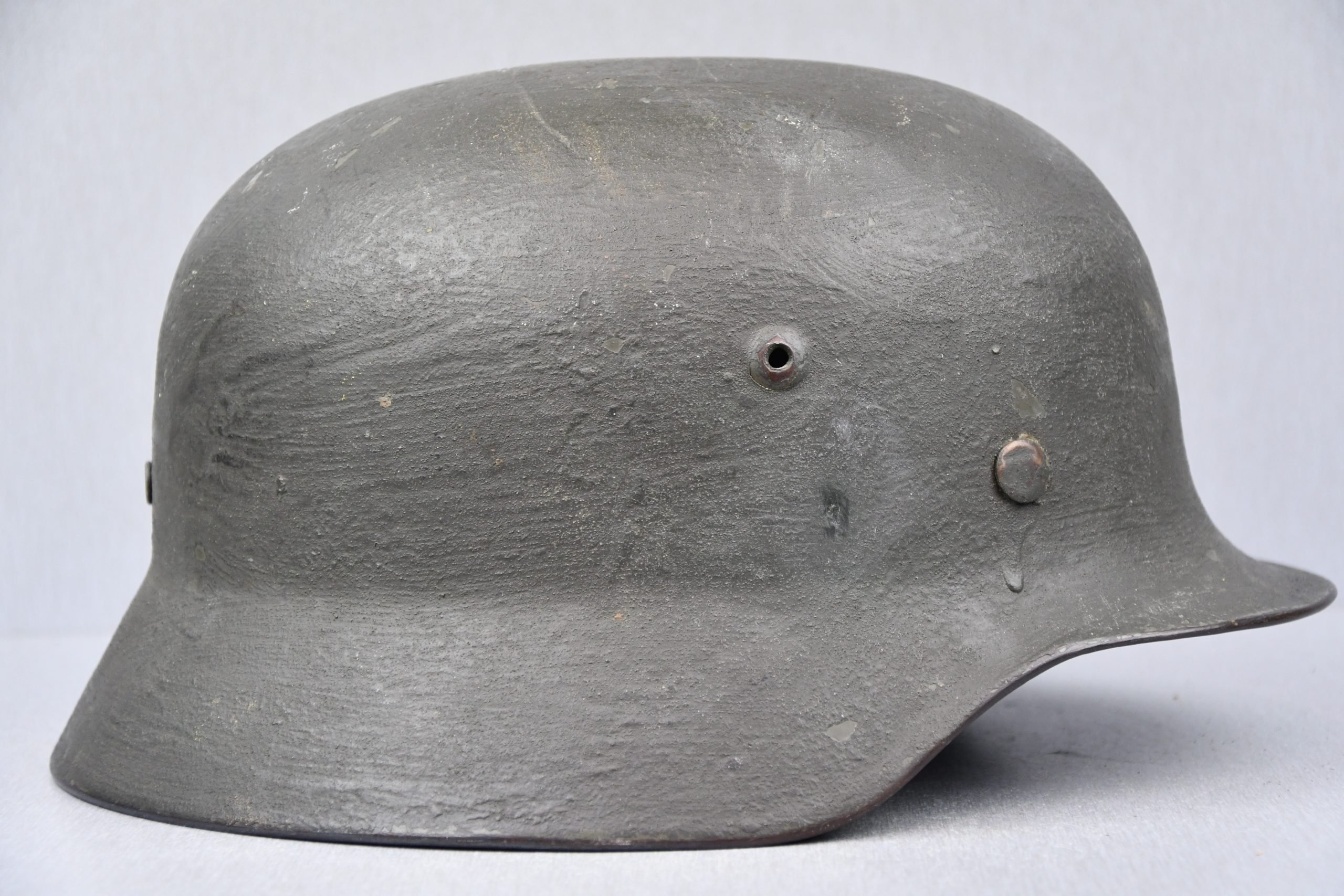 M35 army (heer) single decal 'overpaint' steel helmet Q68 named and unit marked — image 4