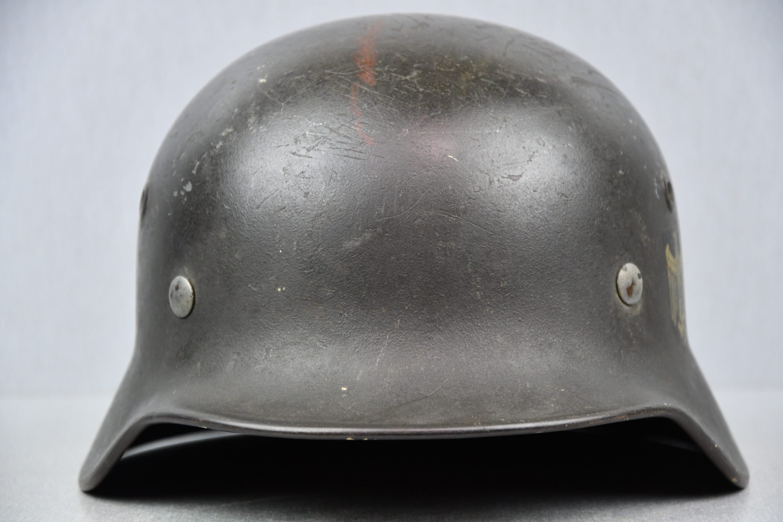 M40 army (Heer) single decal steel helmet Q62 — image 3