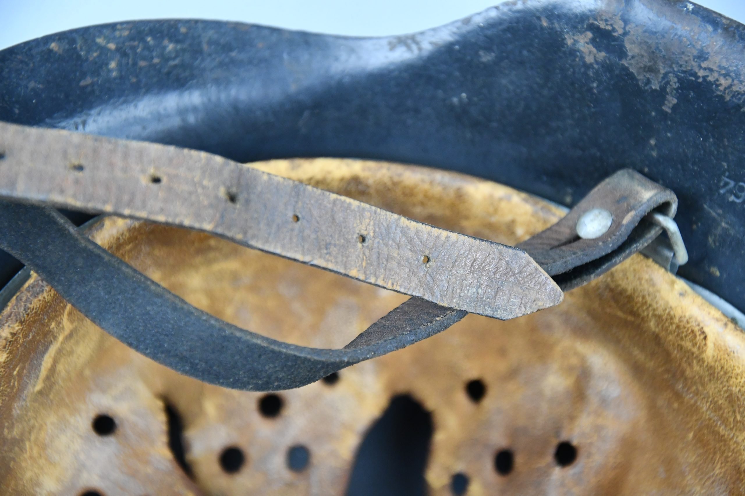 M42 Luftwaffe single decal steel helmet ET64 — image 11