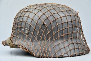 M35 netted Luftwaffe camouflage steel helmet Q66