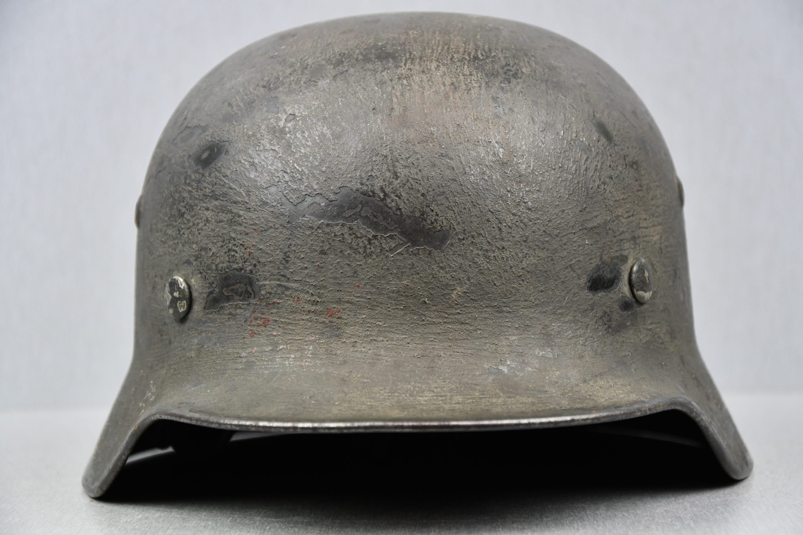 M35 army (Heer) structured camouflage helmet named to officer Oberleutnant Stein Q64 — image 3