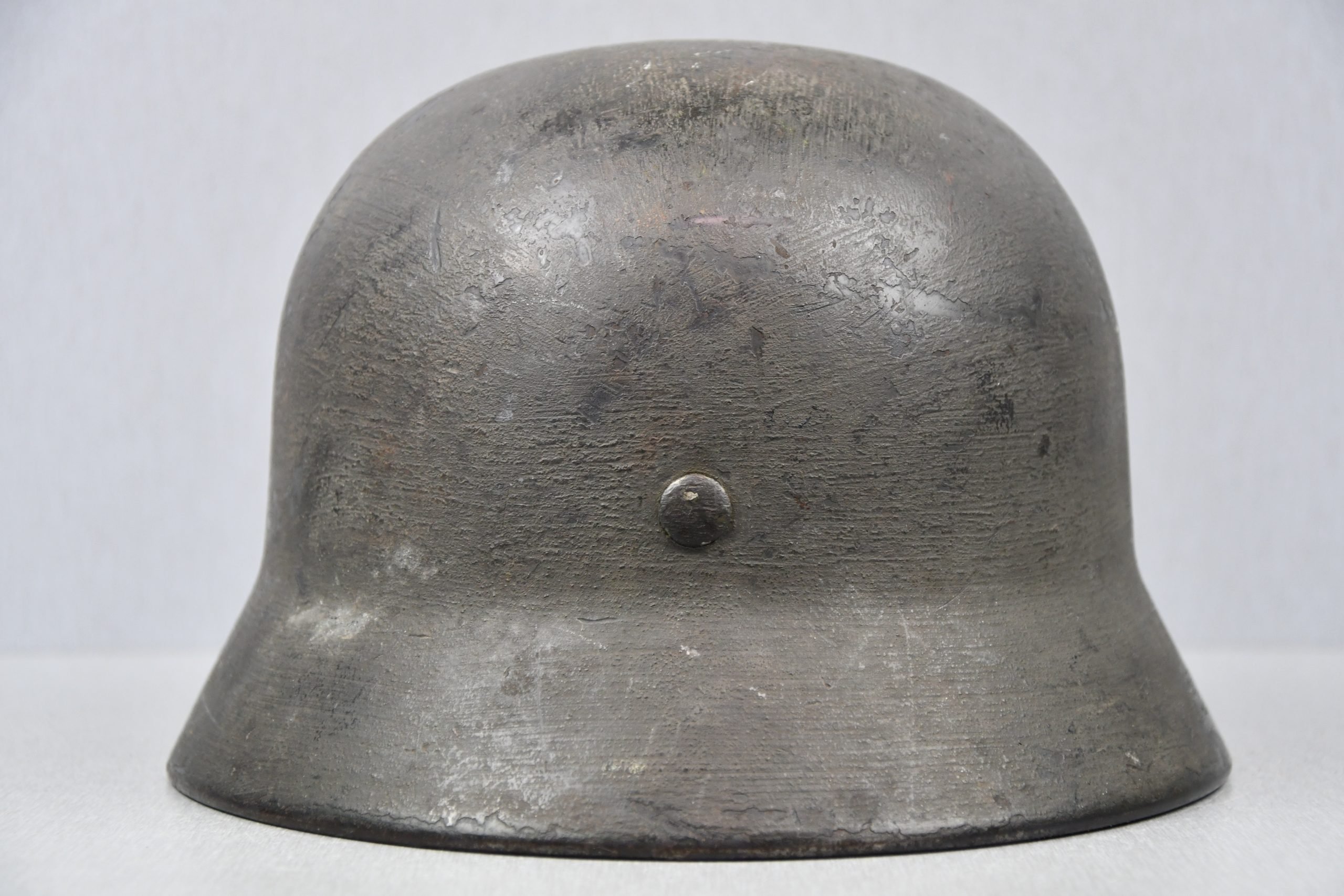 M35 army (Heer) structured camouflage helmet named to officer Oberleutnant Stein Q64 — image 5