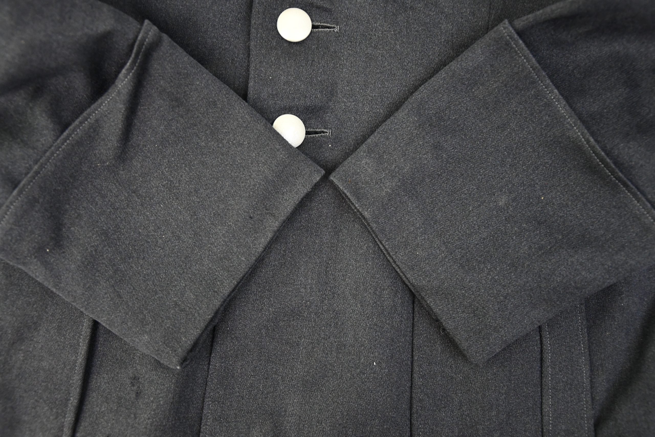 Luftwaffe officer four pocket tunic for Pilot or Fallschirmjäger Leutnant by Schwarz & Sohn — image 5