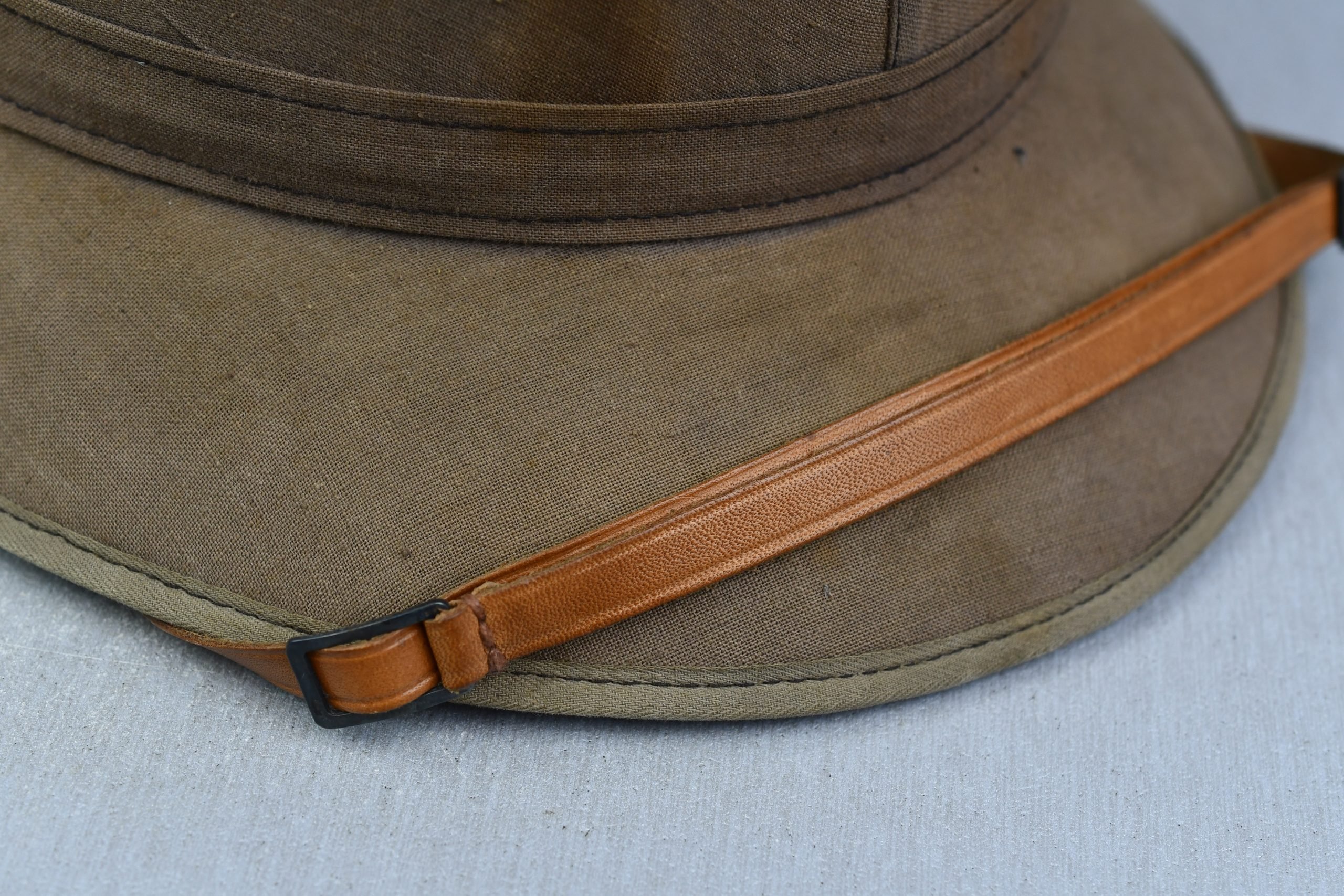 Luftwaffe 'Afrikakorps' captured sun faded 'blue' tropical pith helmet made in France — image 12