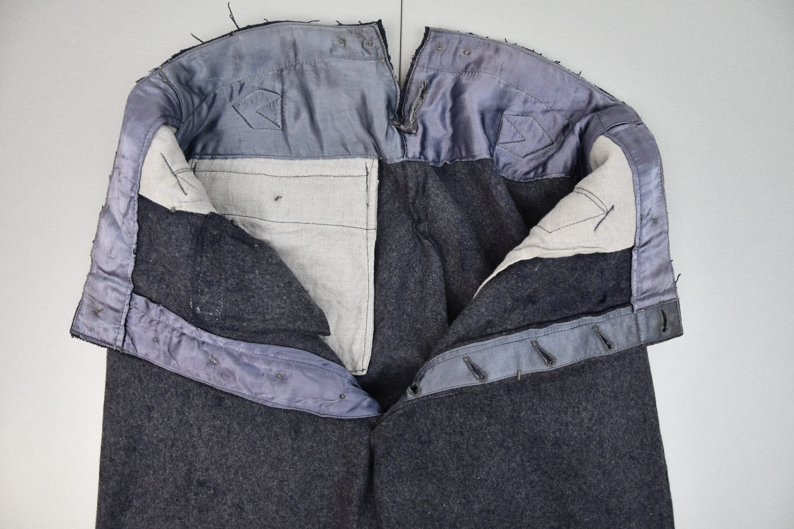 Standard M40 Luftwaffe trousers with RBNr. — image 6
