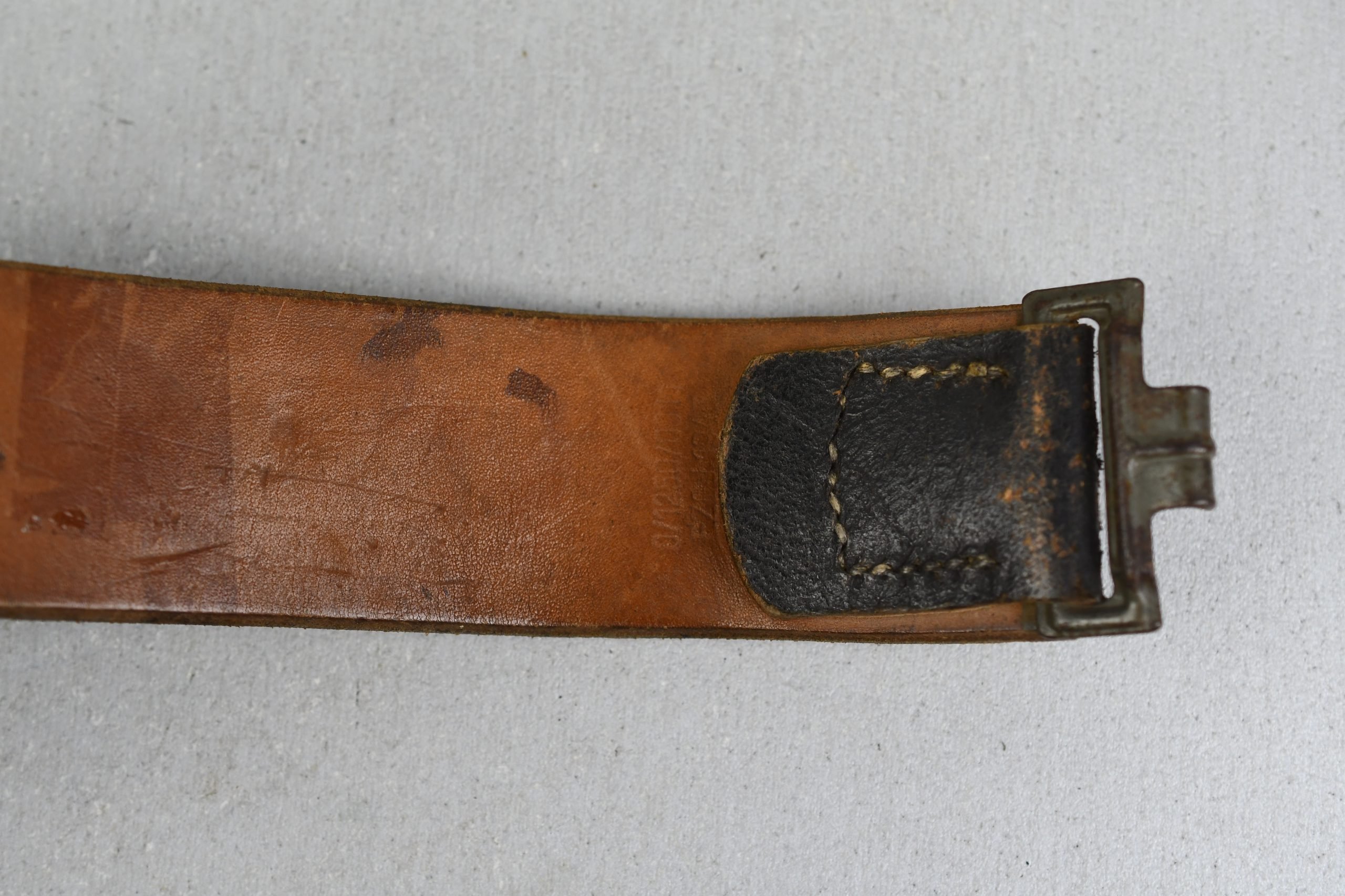 Wehrmacht leather equipment belt with RBNr. 1943 — image 3