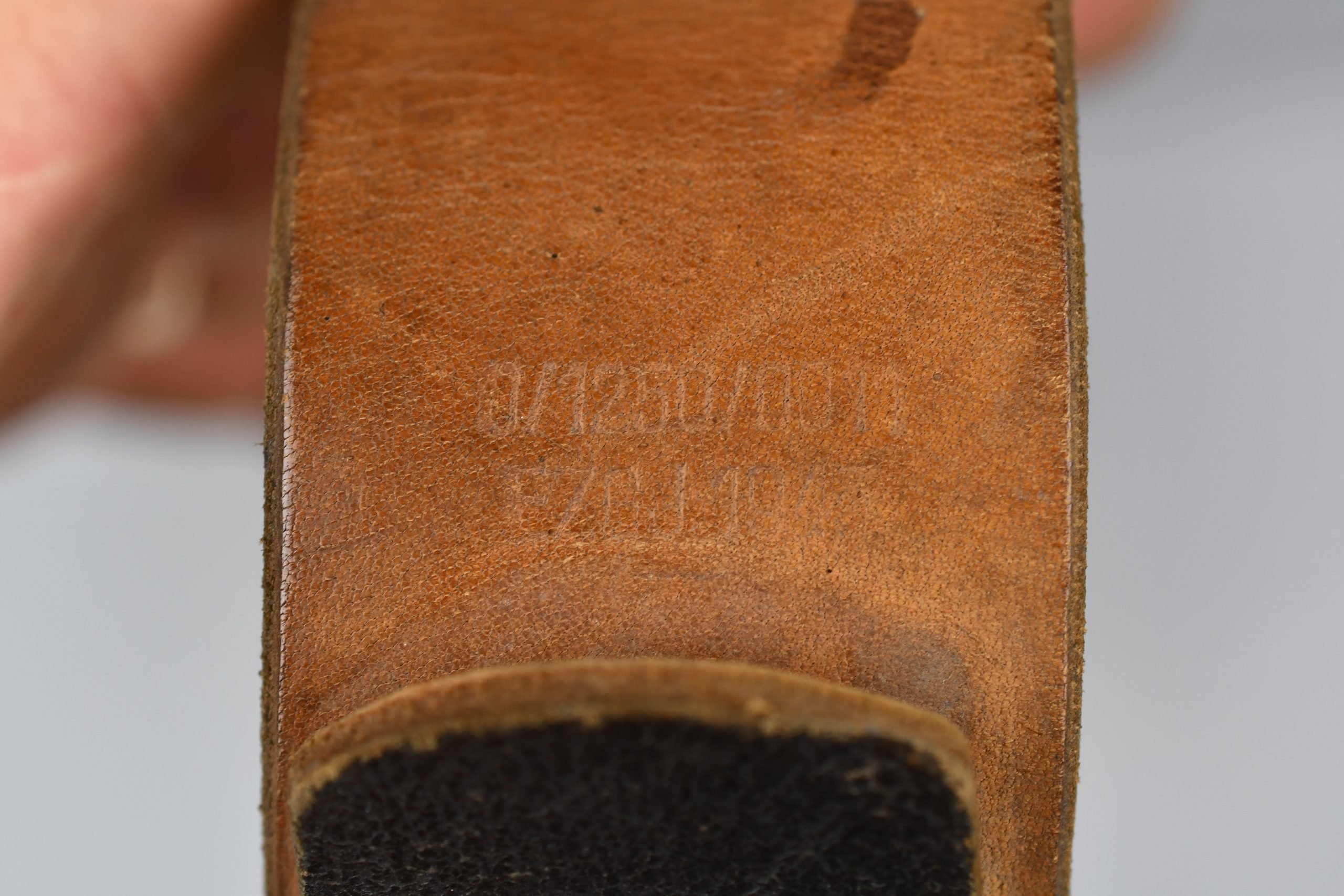 Wehrmacht leather equipment belt with RBNr. 1943 — image 4