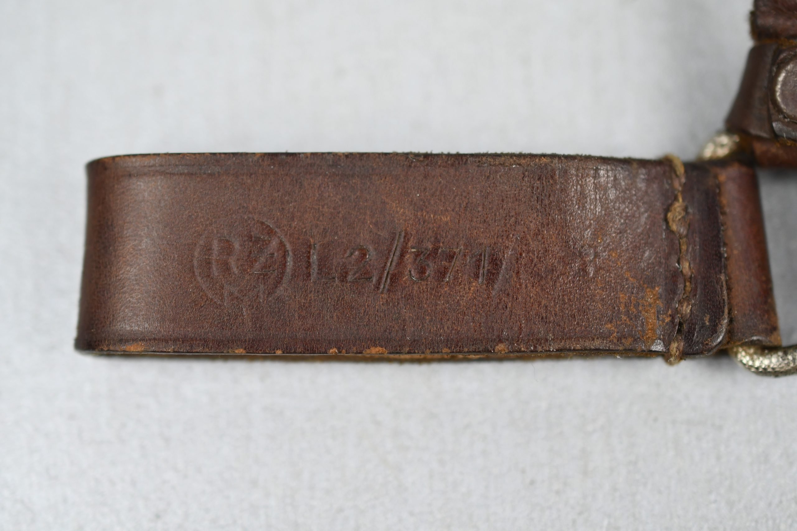 Complete M33 SA dagger hanger with top grip hanger RZM marked — image 3