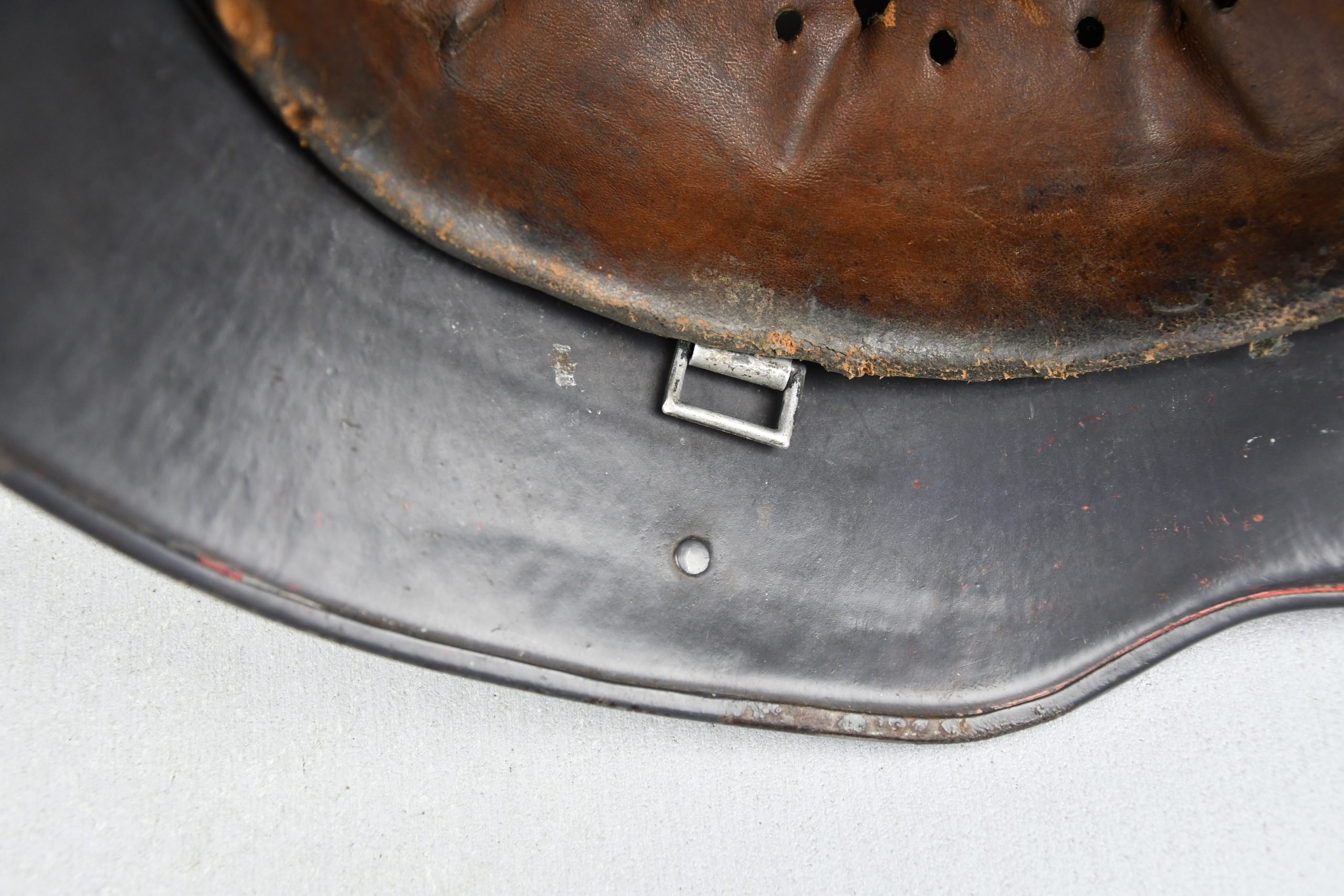 RARE M16 Luftwaffe 'transitional' double decal steel helmet — image 10