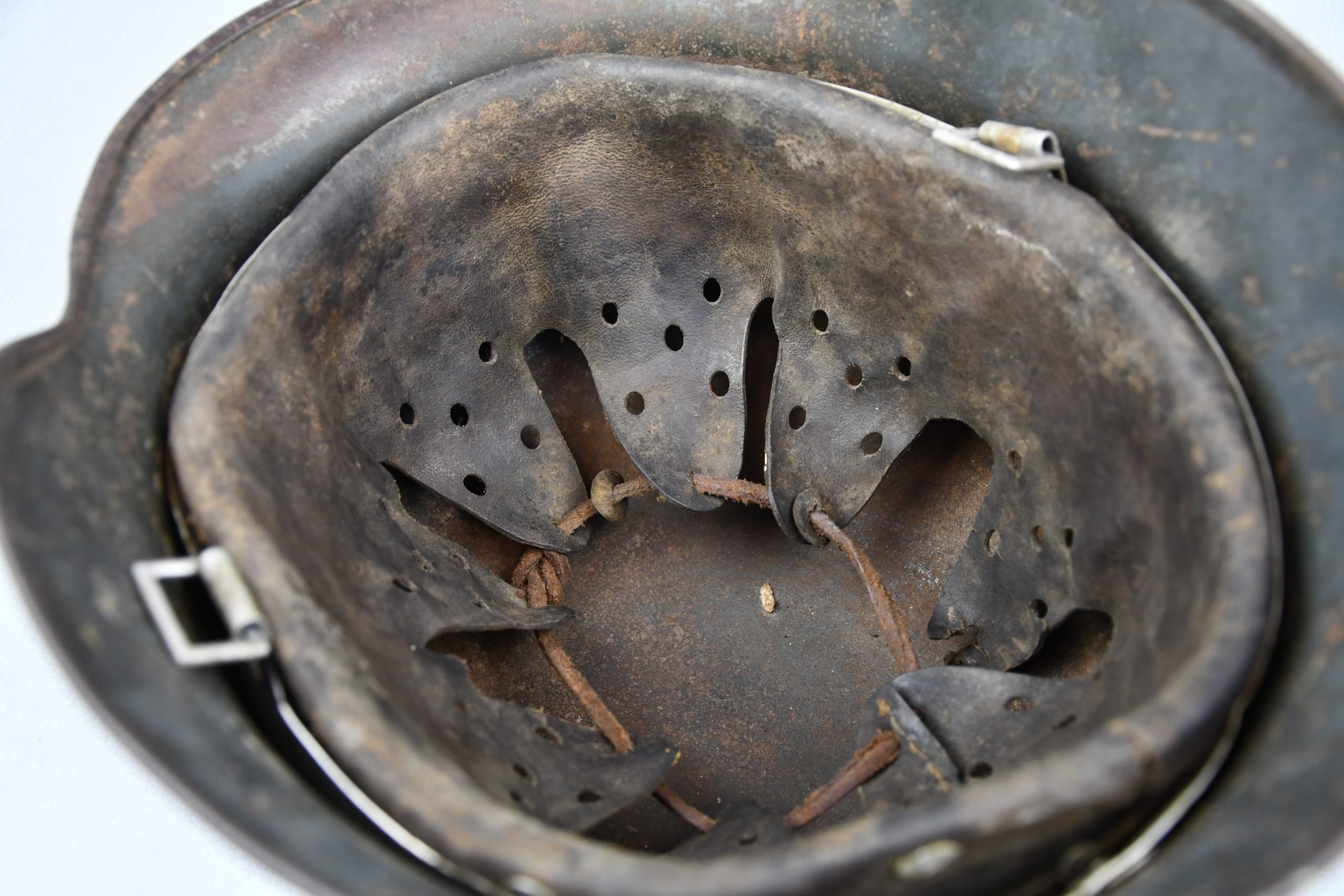M35 Luftwaffe double decal steel helmet with droop tail eagle ET66 1935 — image 11