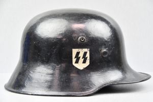 M18 Allgemeine-SS double decal transitional steel helmet (museum reproduction) St.66