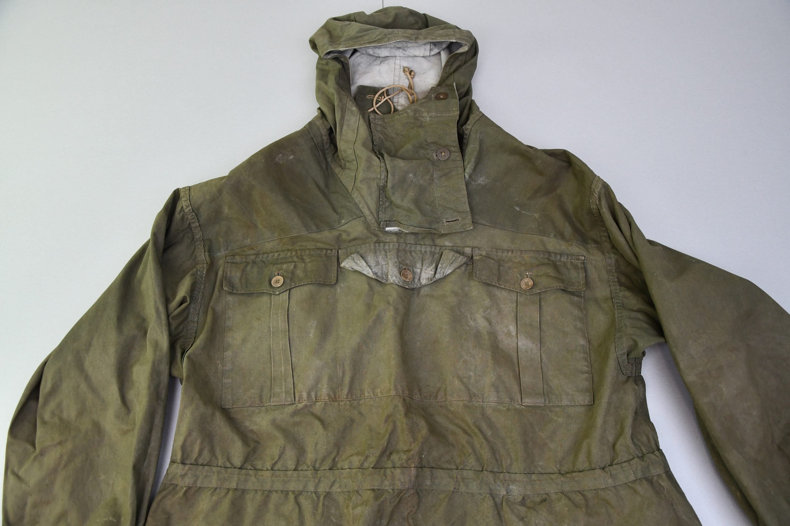 Army/Waffen-SS mountain trooper 'Gebirgsjäger' reversible green three pocket anorak 1942 — image 10