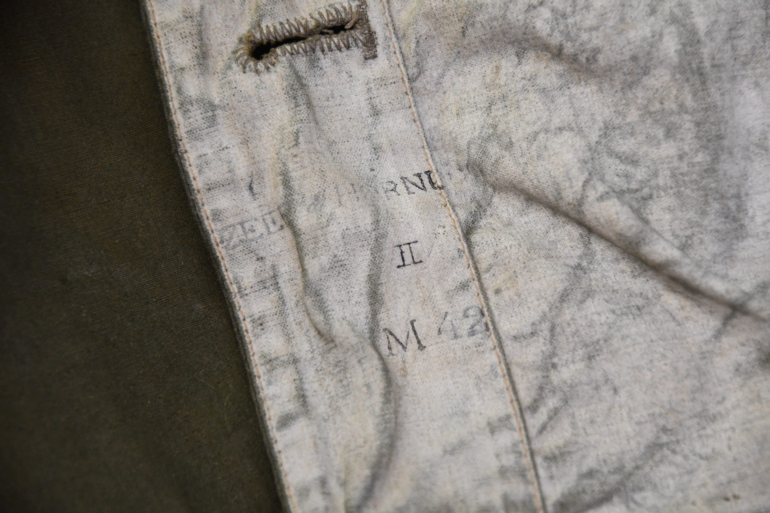 Army/Waffen-SS mountain trooper 'Gebirgsjäger' reversible green three pocket anorak 1942 — image 16