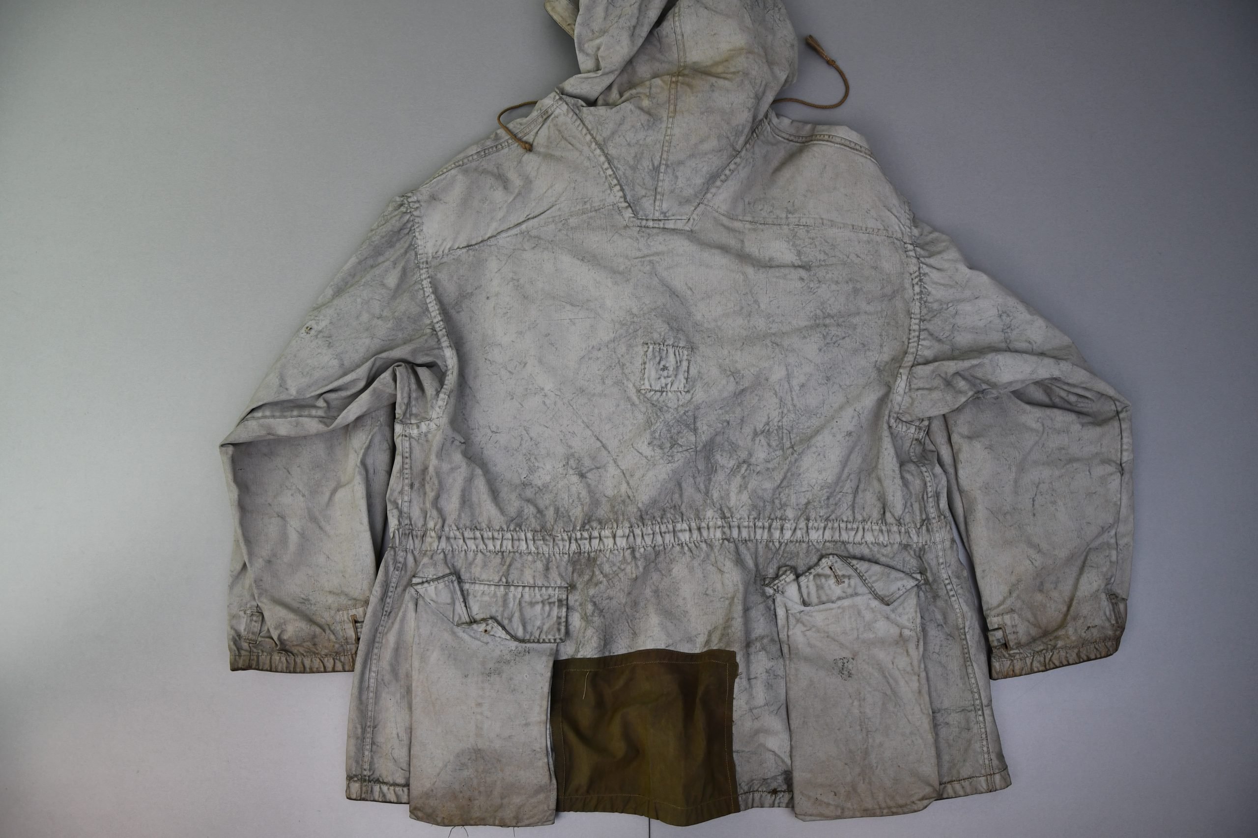 Army/Waffen-SS mountain trooper 'Gebirgsjäger' reversible green three pocket anorak 1942 — image 5