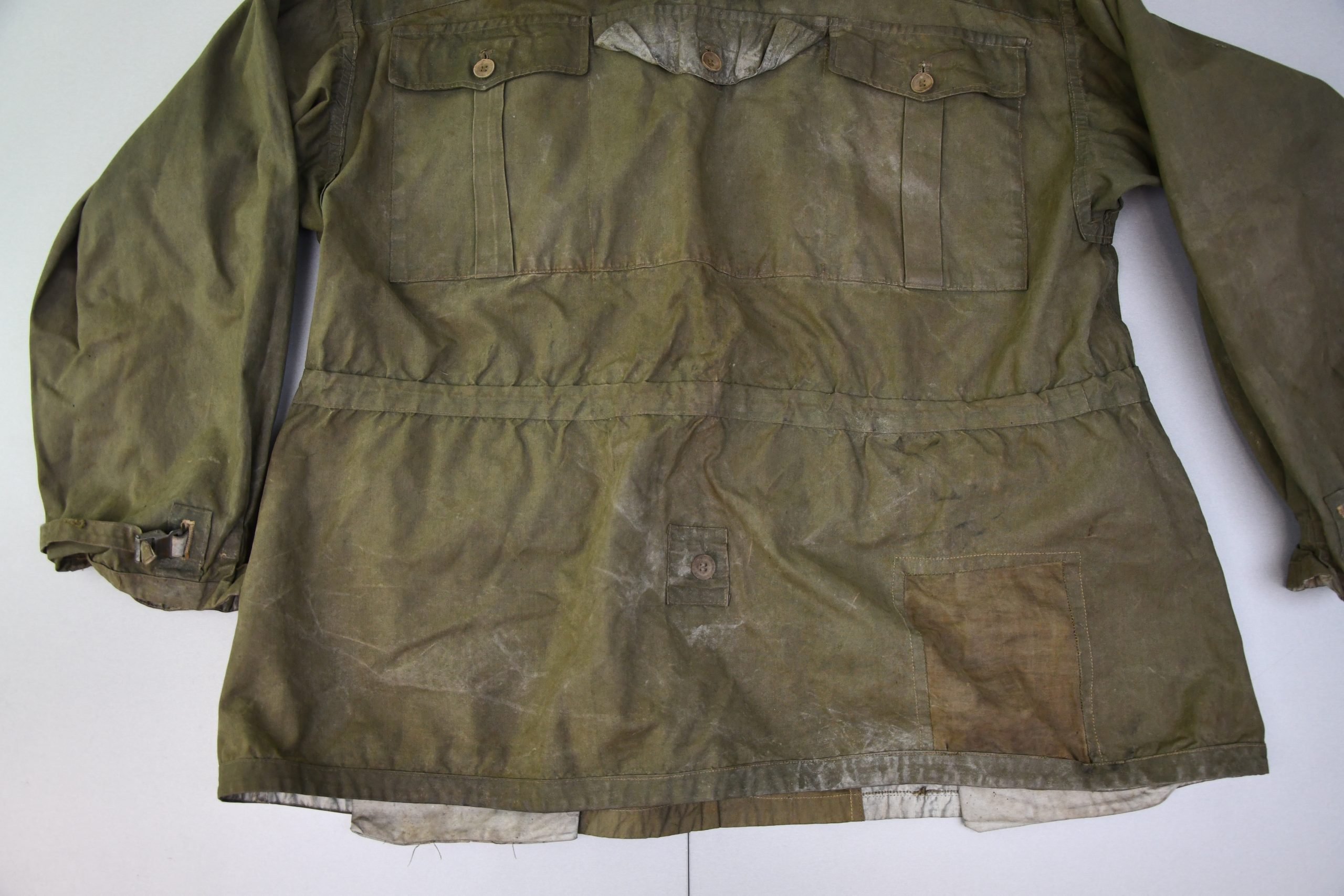 Army/Waffen-SS mountain trooper 'Gebirgsjäger' reversible green three pocket anorak 1942 — image 9