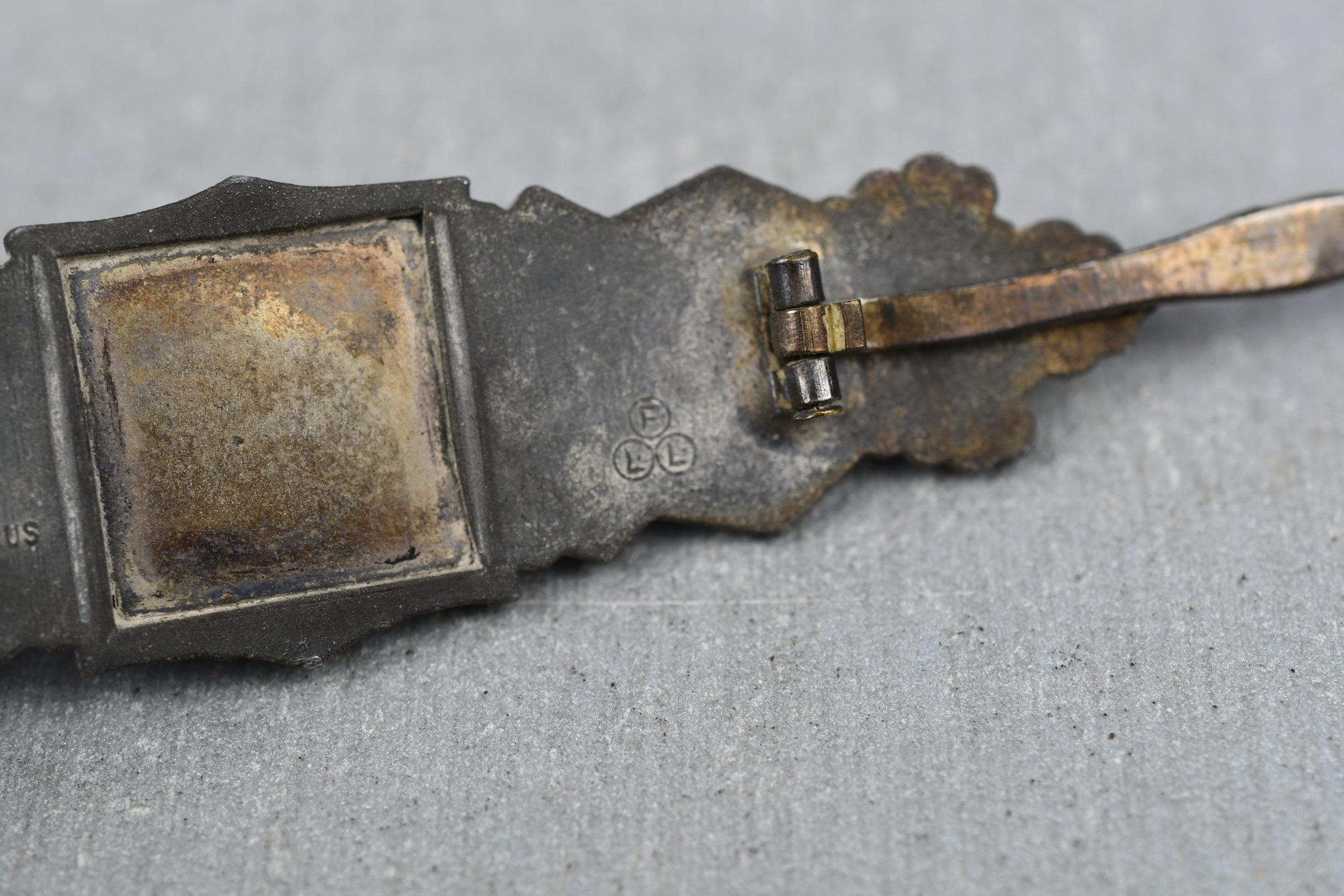 Bronze Close Combat Clasp 'Nahkampfspange' by Friedrich Linden — image 6