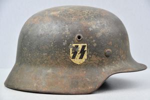 M40 Waffen-SS single decal steel helmet ET66 KIA Ardennes