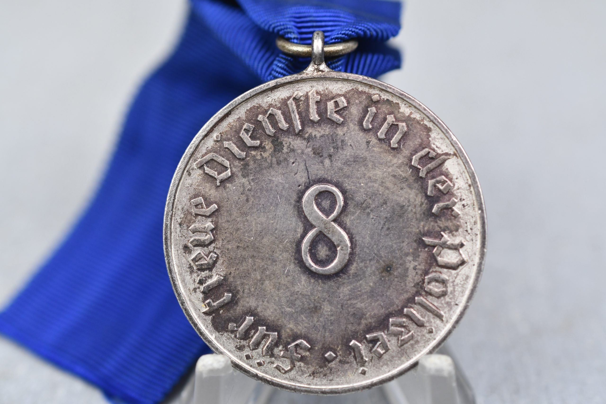Polizei 8 year service medal — image 2