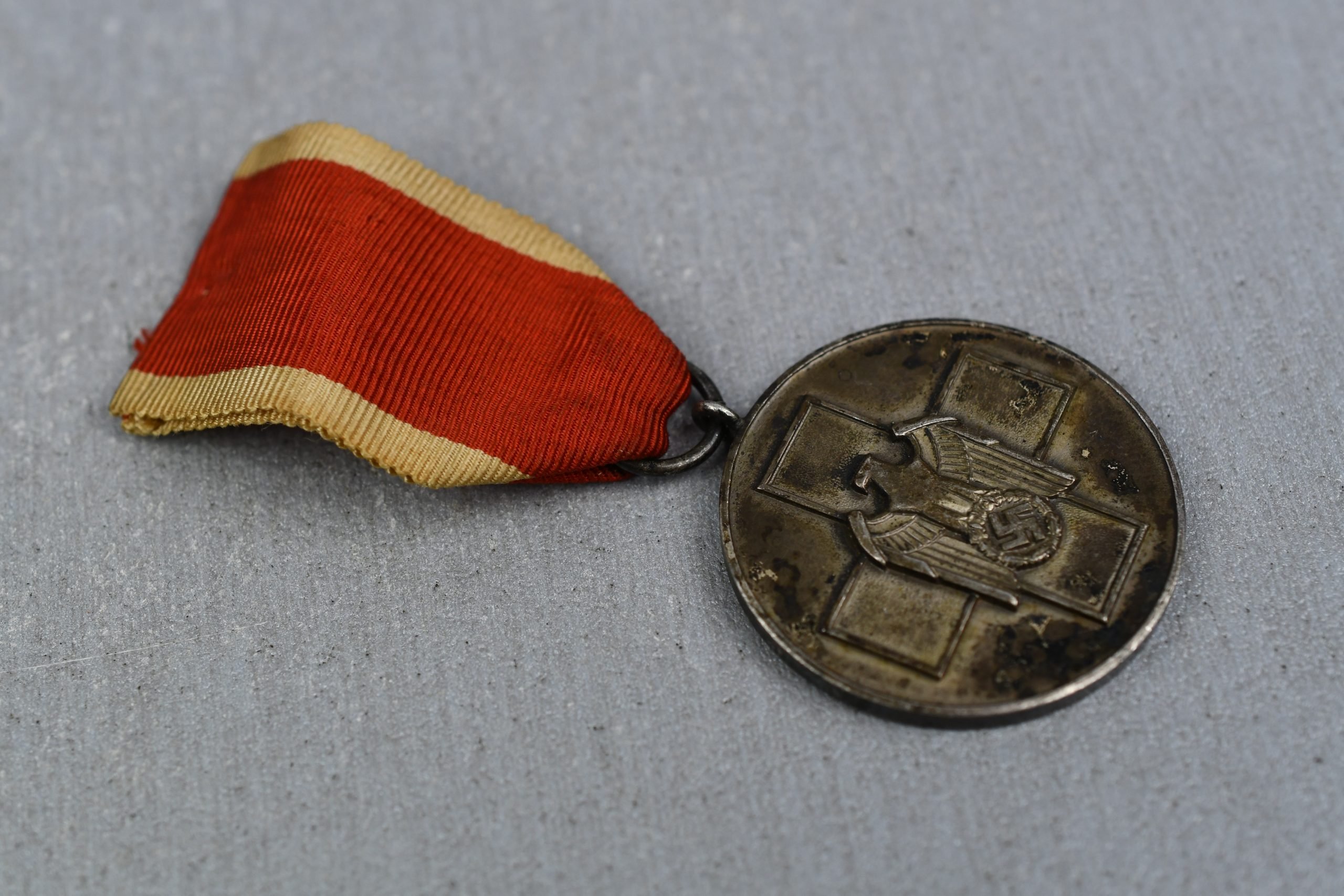 German Social Welfare service medal 'Volkspflege' — image 3