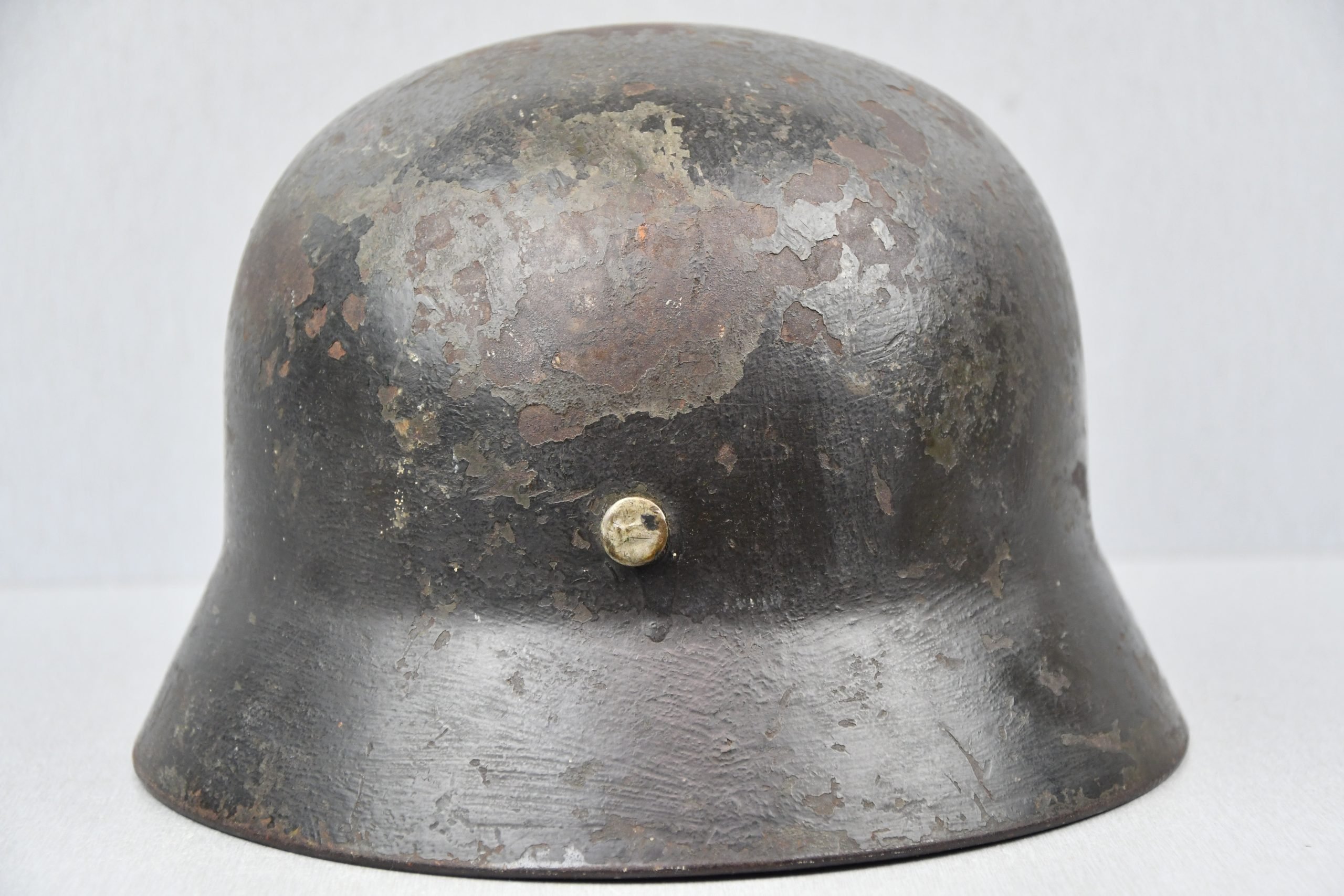 M35 army (Heer) ex-double decal 'overpaint' camouflage steel helmet Q66 — image 6