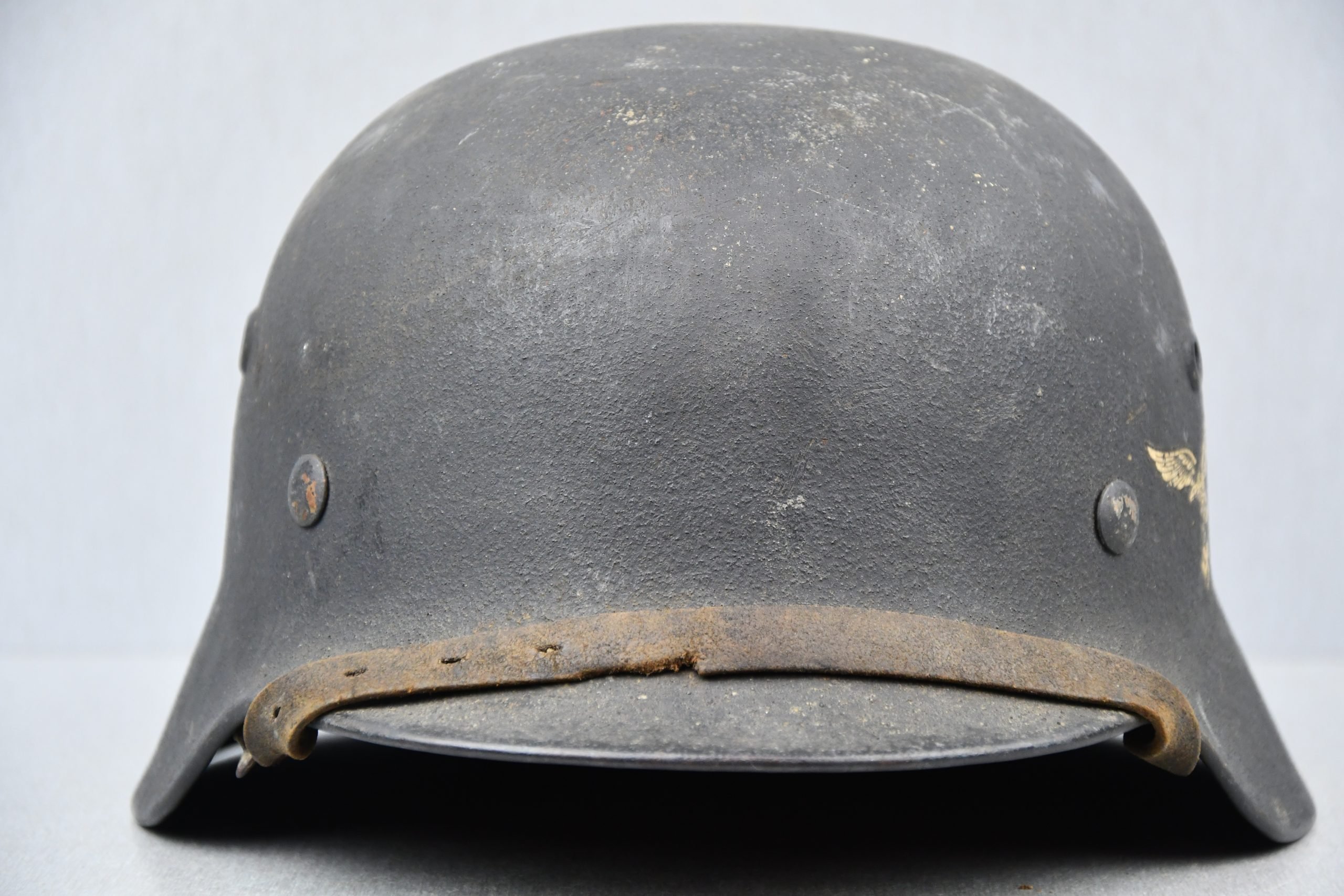 M40 Luftwaffe single decal steel helmet SE64 — image 3