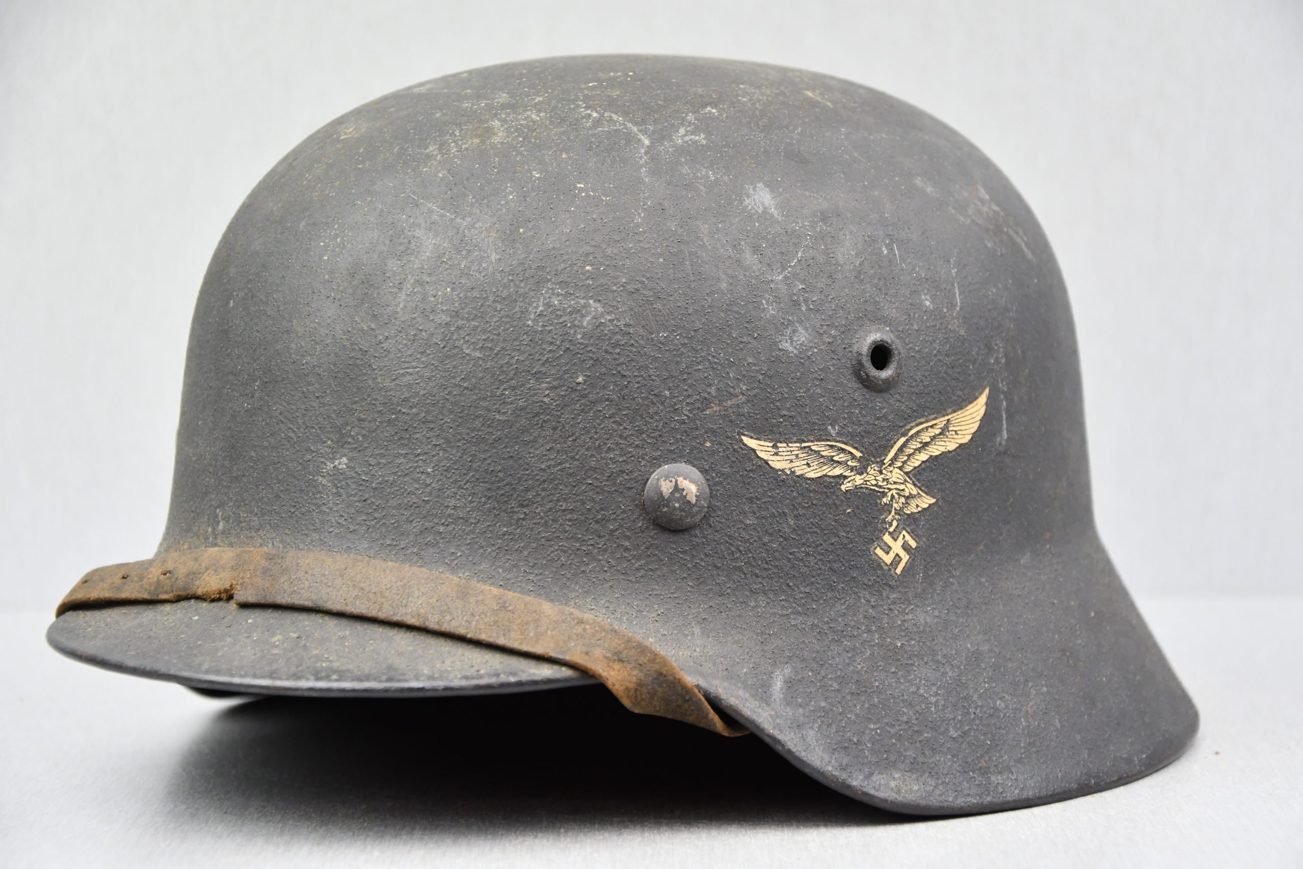 M40 Luftwaffe single decal steel helmet SE64 — image 6