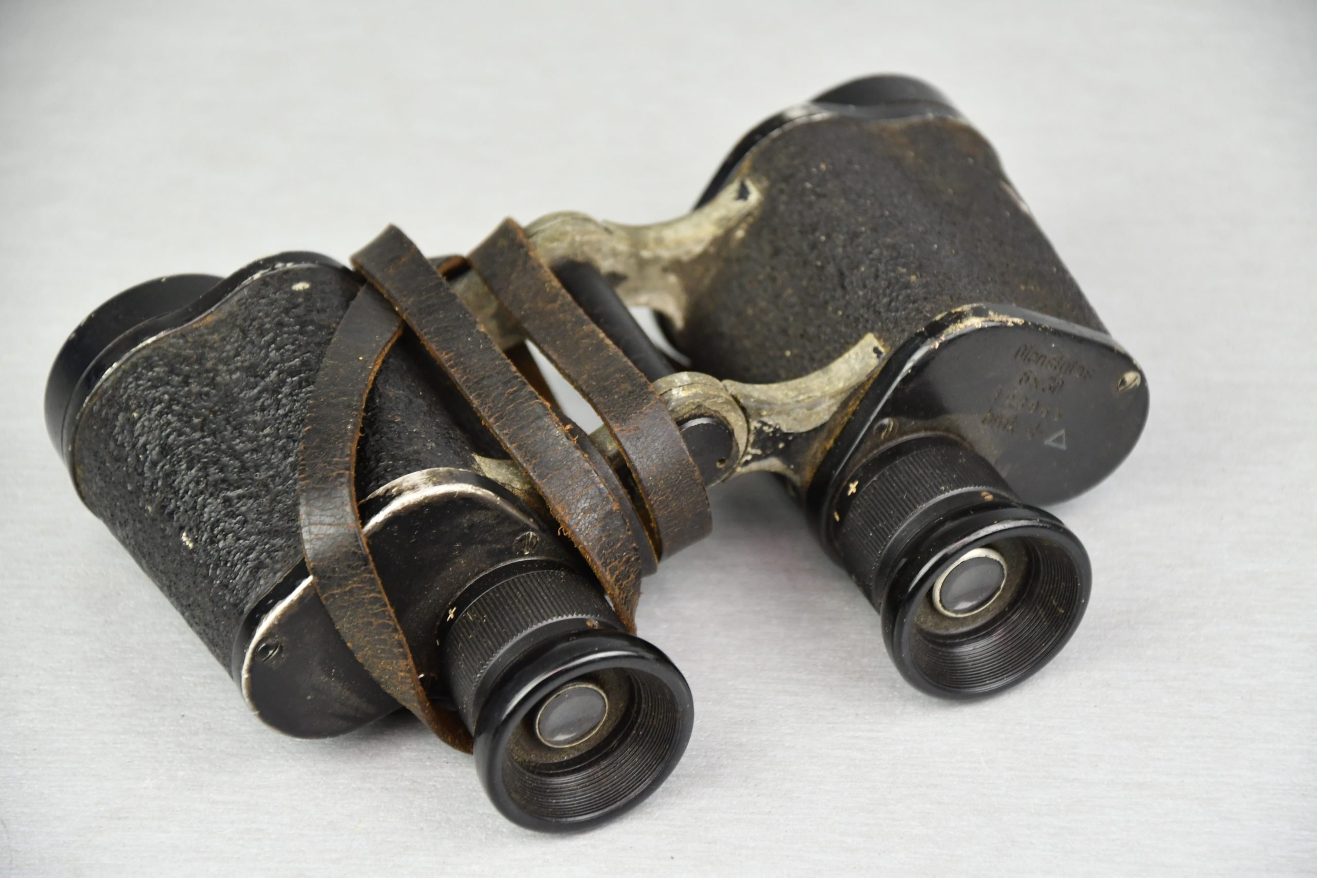 Wehrmacht 6×30 'Dienstglas' binoculars by bmk — image 2