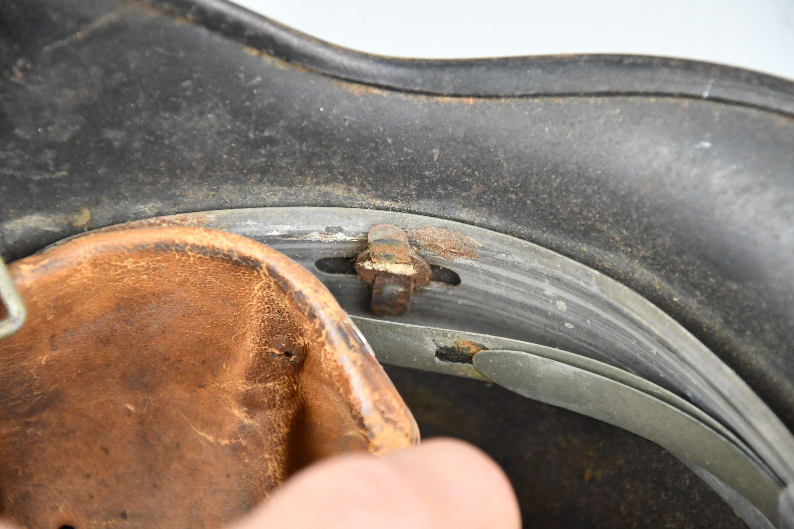 M40 Luftwaffe single decal steel helmet ET64 — image 13