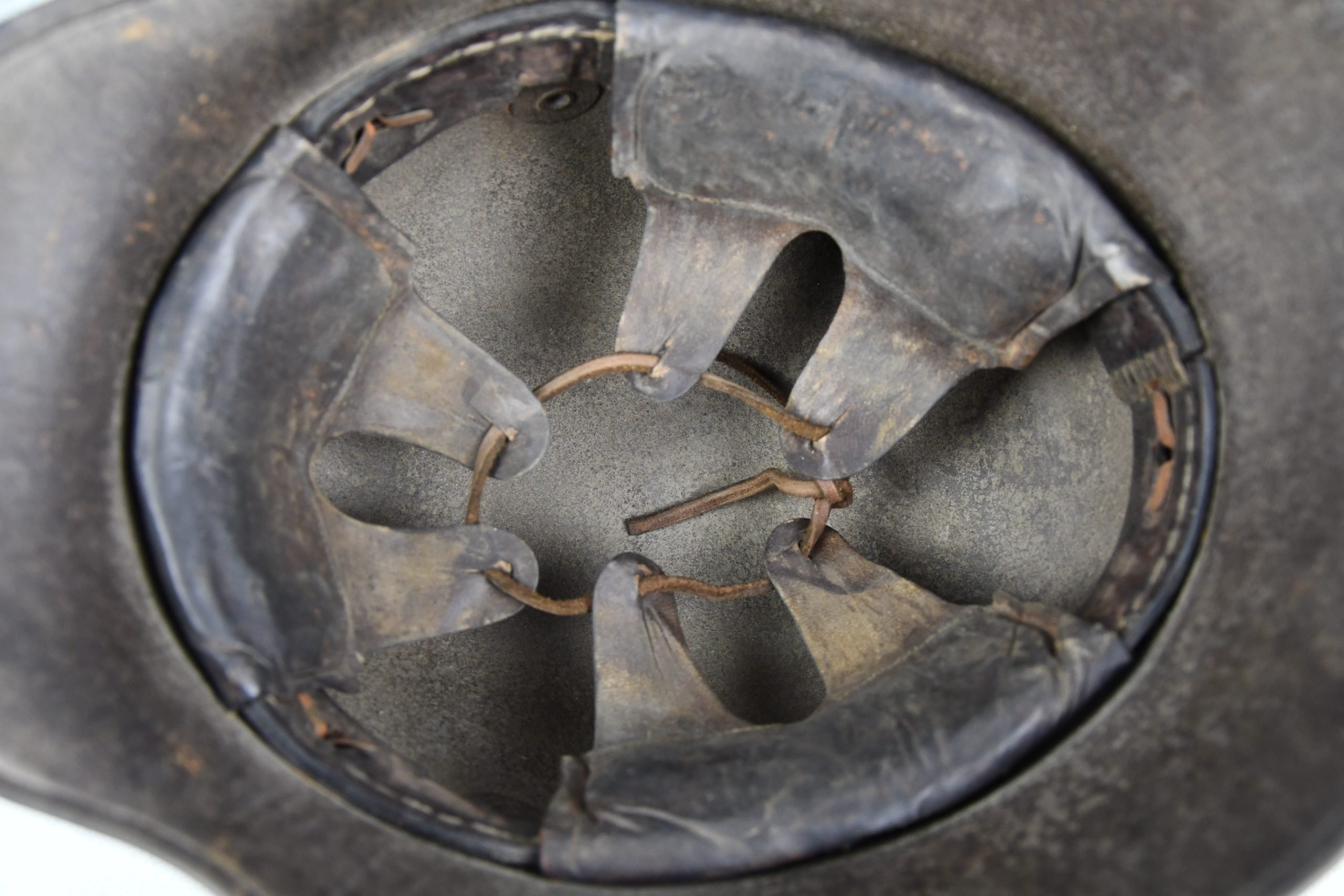 WW1 Germann M16 'Mimikri' camouflage helmet St.66 — image 11