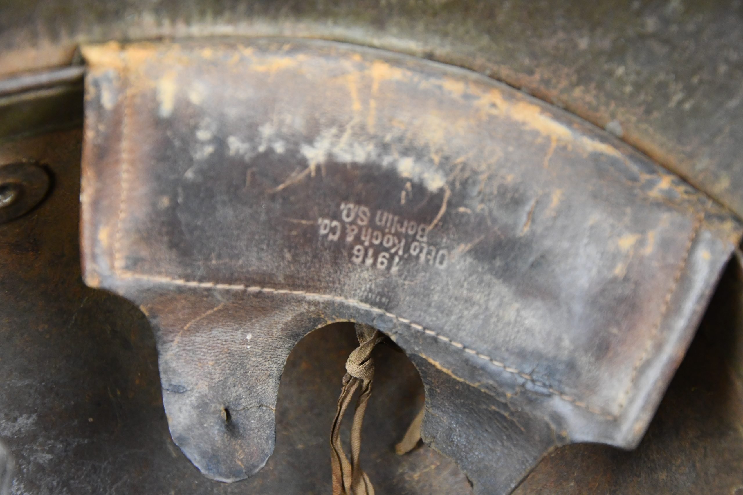 WW1 German M16 steel helmet ET66 with strap — image 10