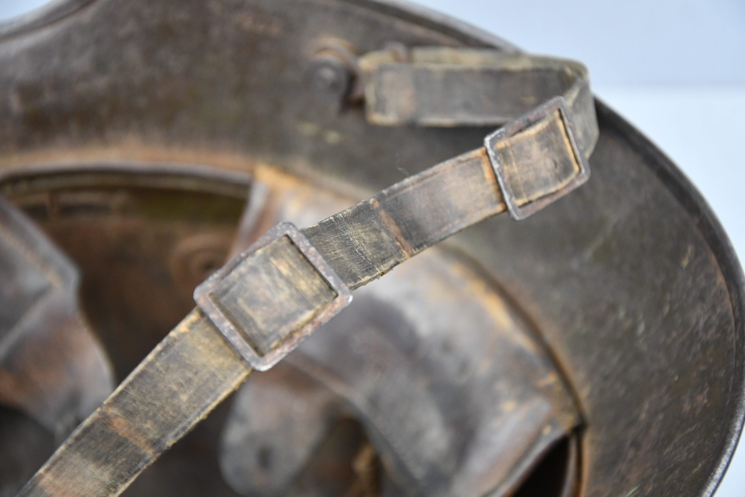 WW1 German M16 steel helmet ET66 with strap — image 11