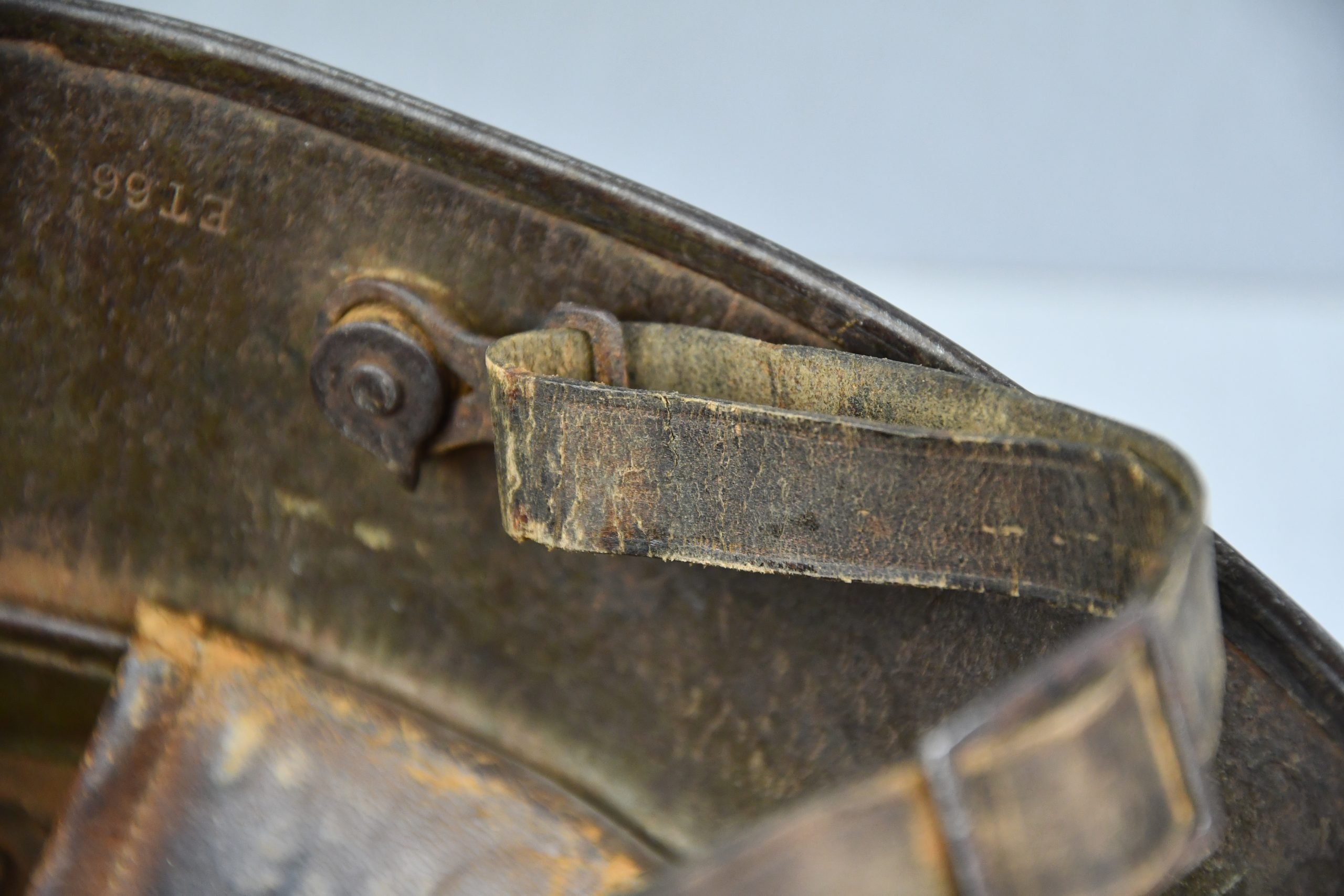 WW1 German M16 steel helmet ET66 with strap — image 12