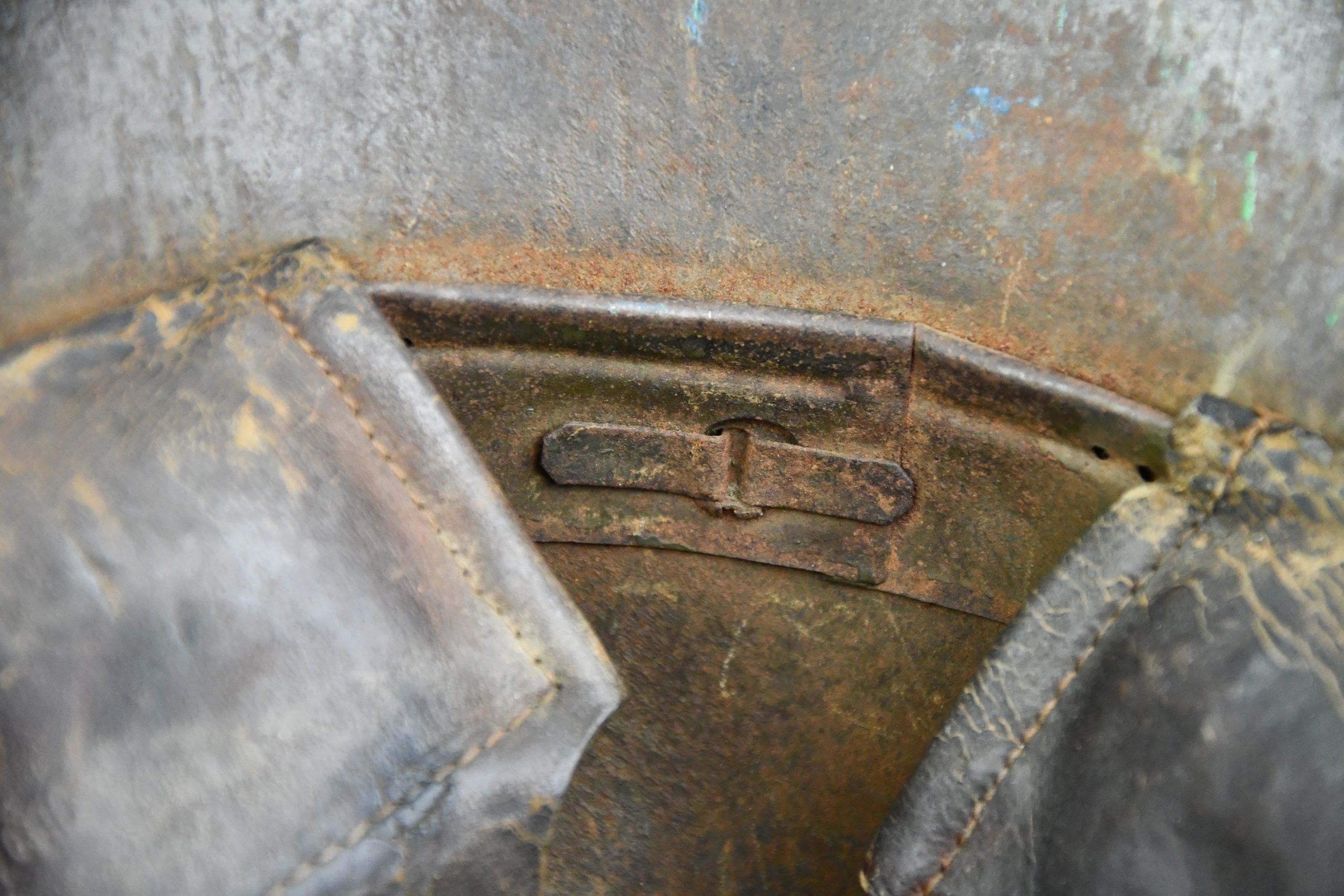 WW1 German M16 steel helmet ET66 with strap — image 17