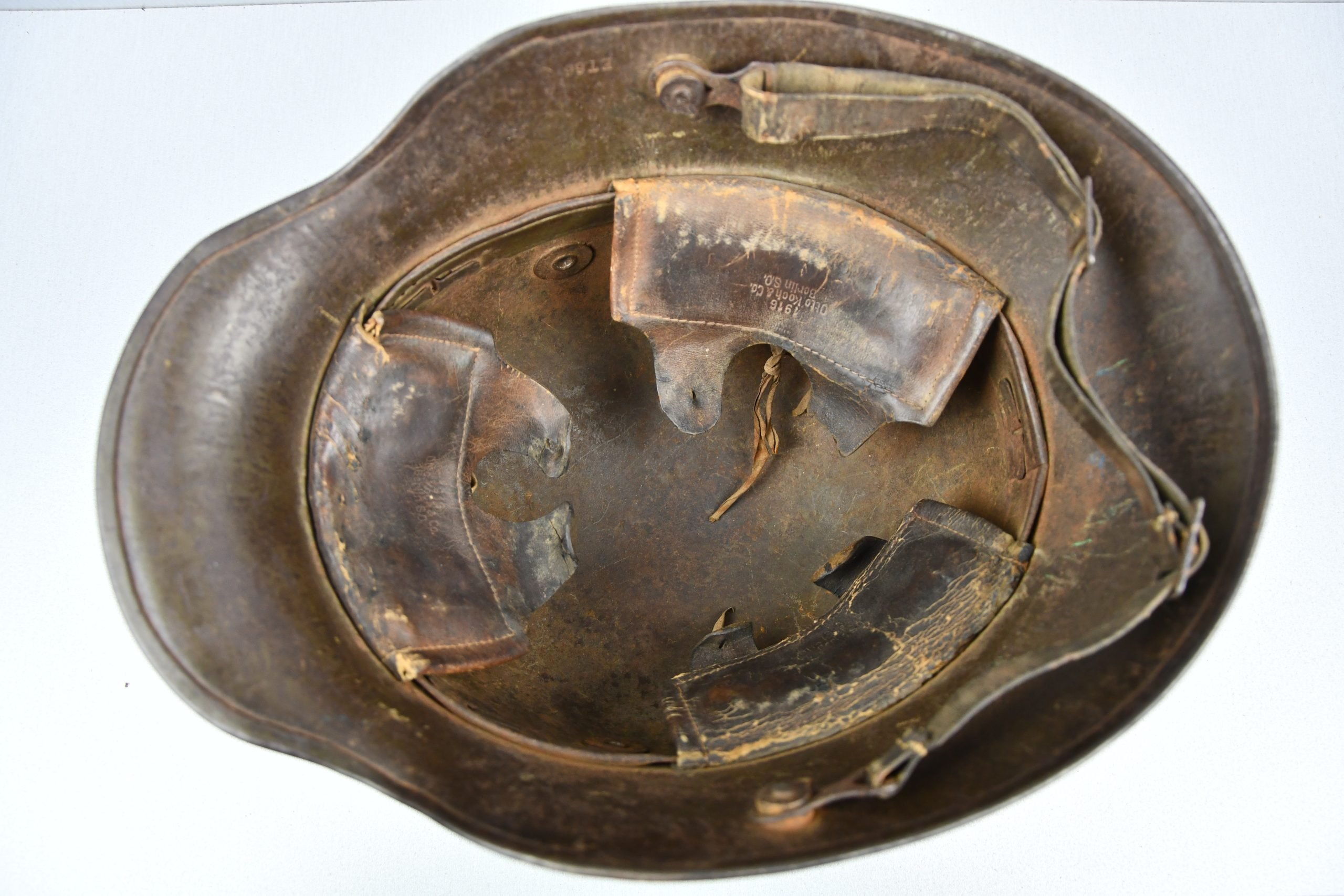 WW1 German M16 steel helmet ET66 with strap — image 9