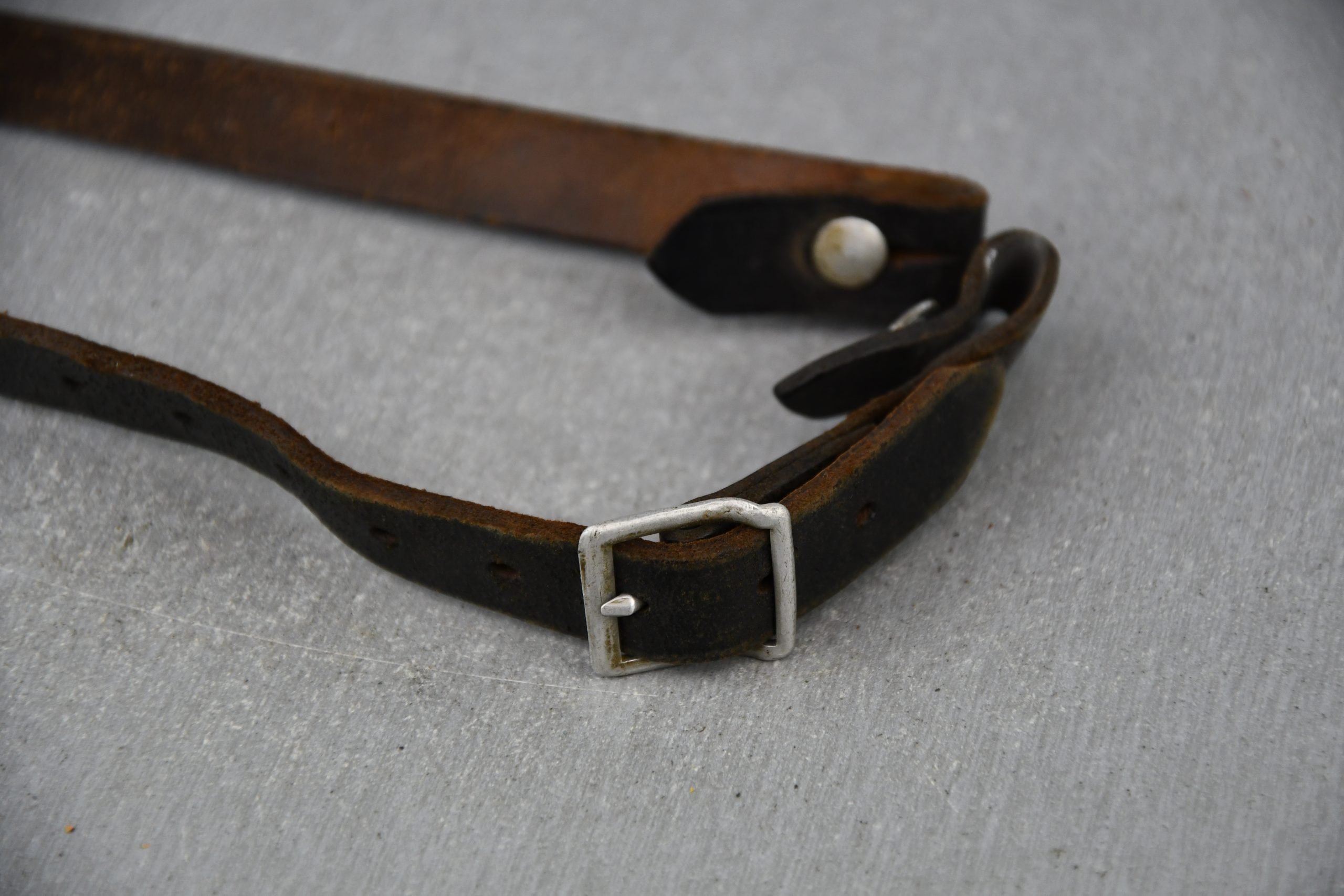 German helmet chin strap by Rahm & Kampmann 1940 — image 2