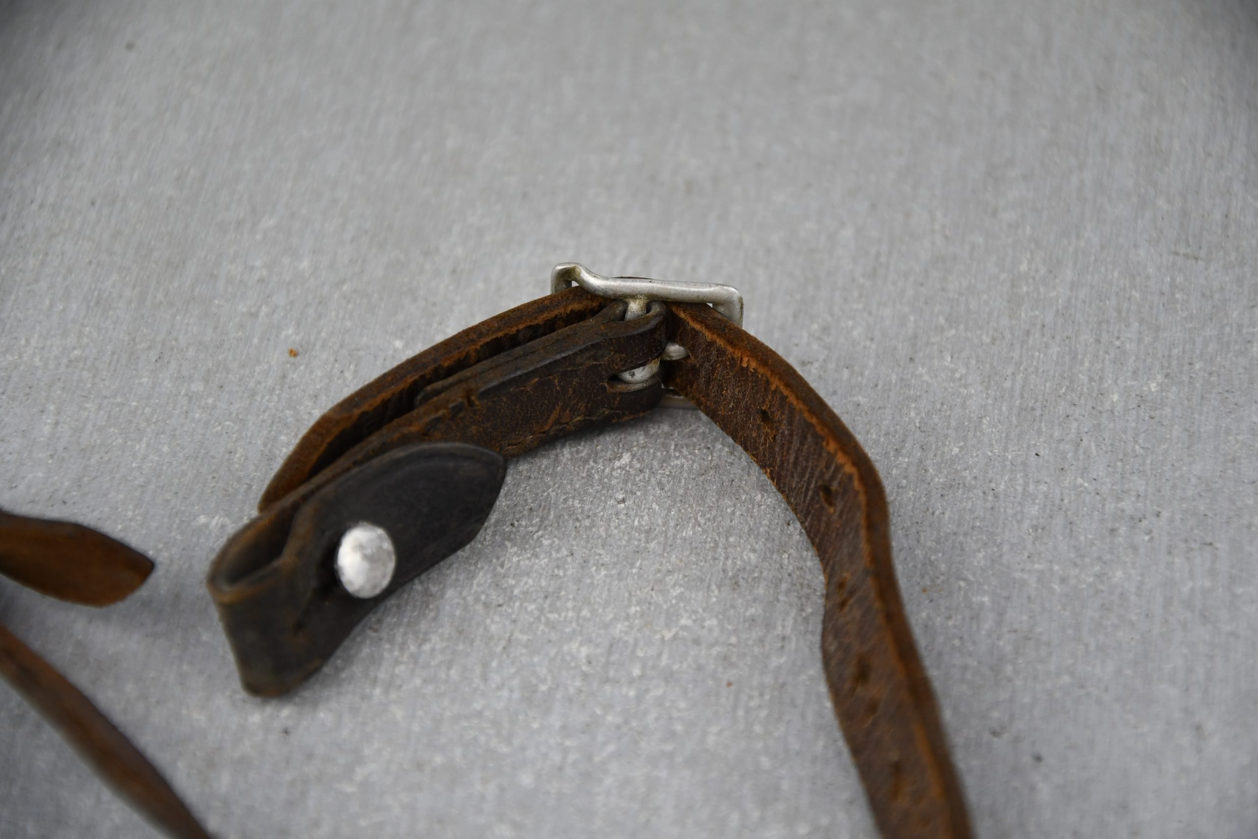 German helmet chin strap by Rahm & Kampmann 1940 — image 4