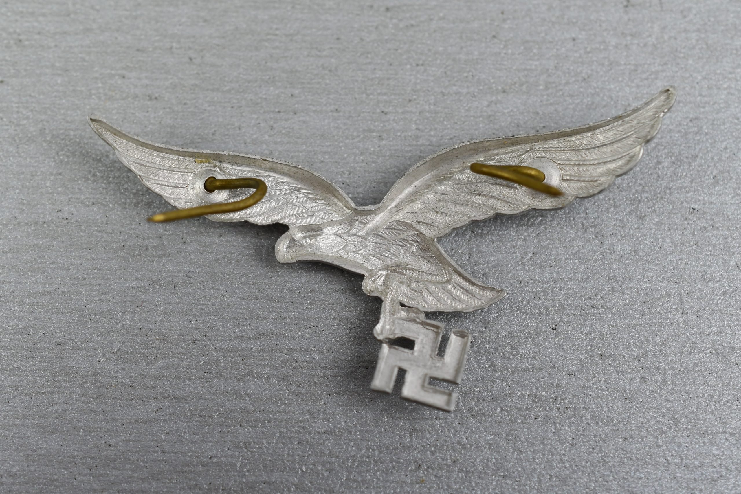Luftwaffe visor cap eagle in aluminum — image 2