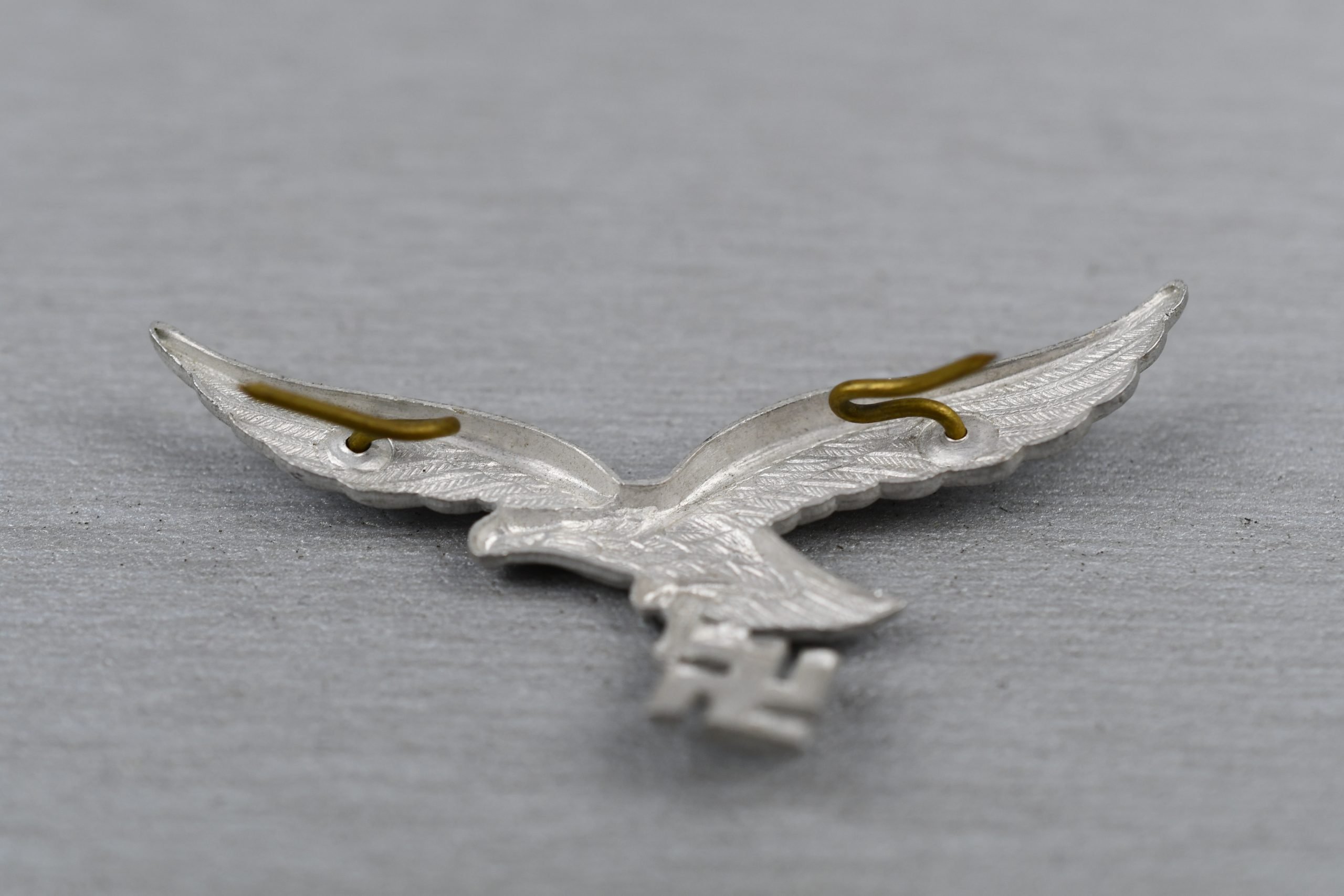 Luftwaffe visor cap eagle in aluminum — image 3