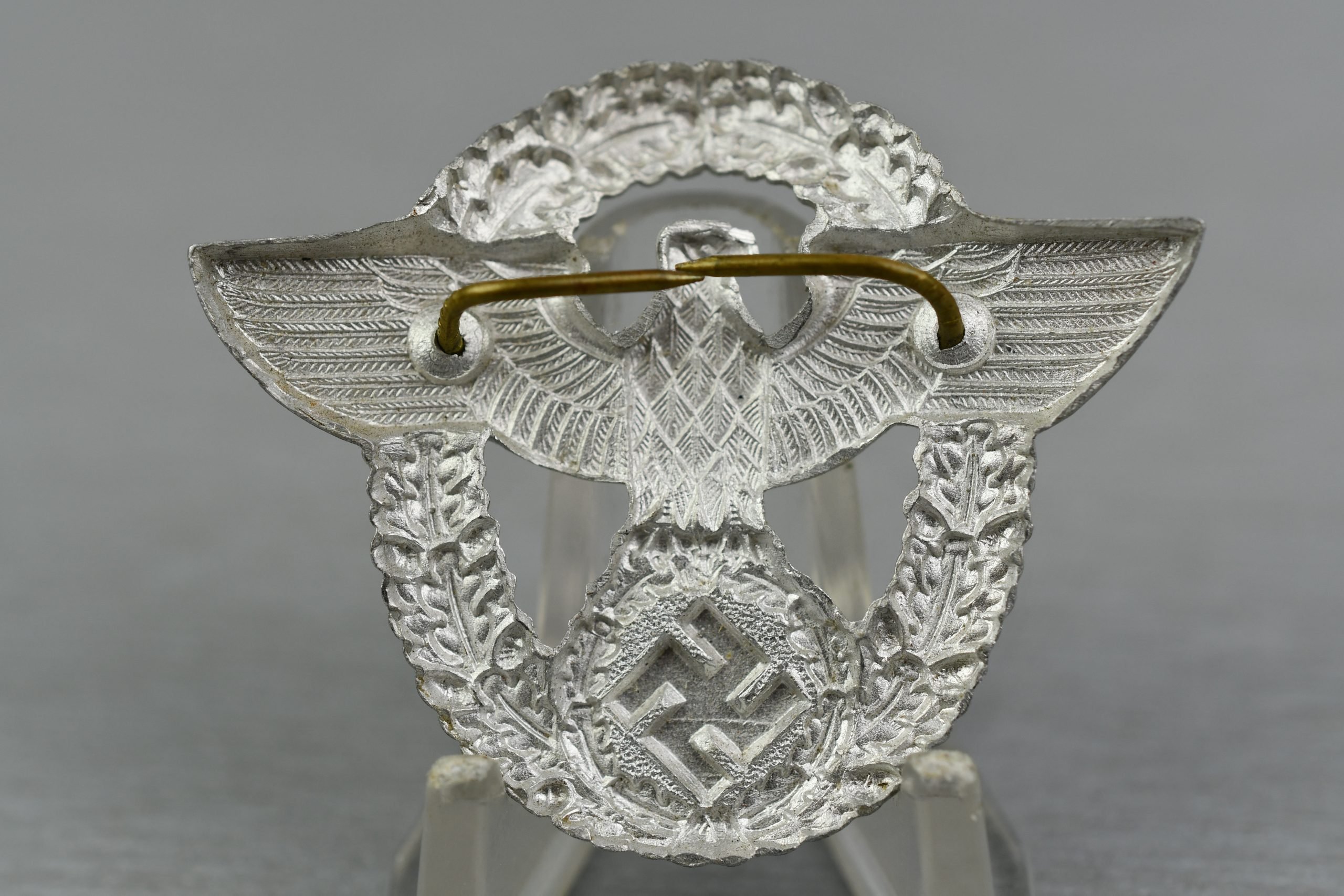 Polizei eagle cap badge in aluminum — image 2