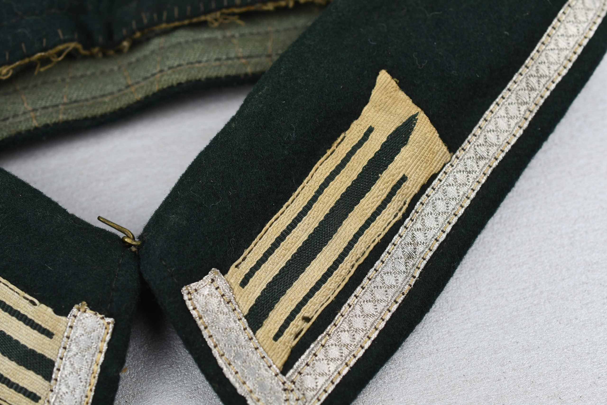 M36 army (Heer) collar for the Feldbluse for NCO — image 3