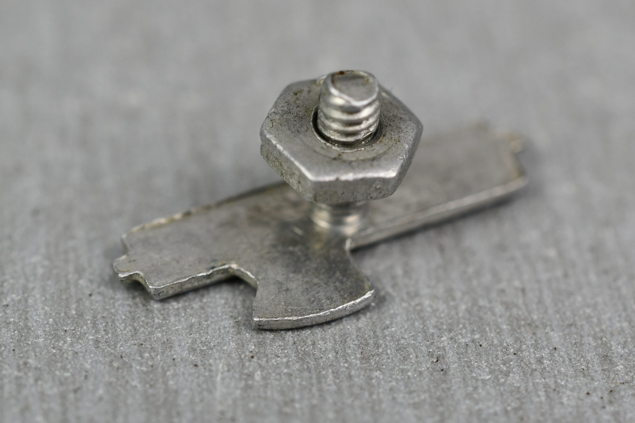 Italian dagger grip badge — image 3