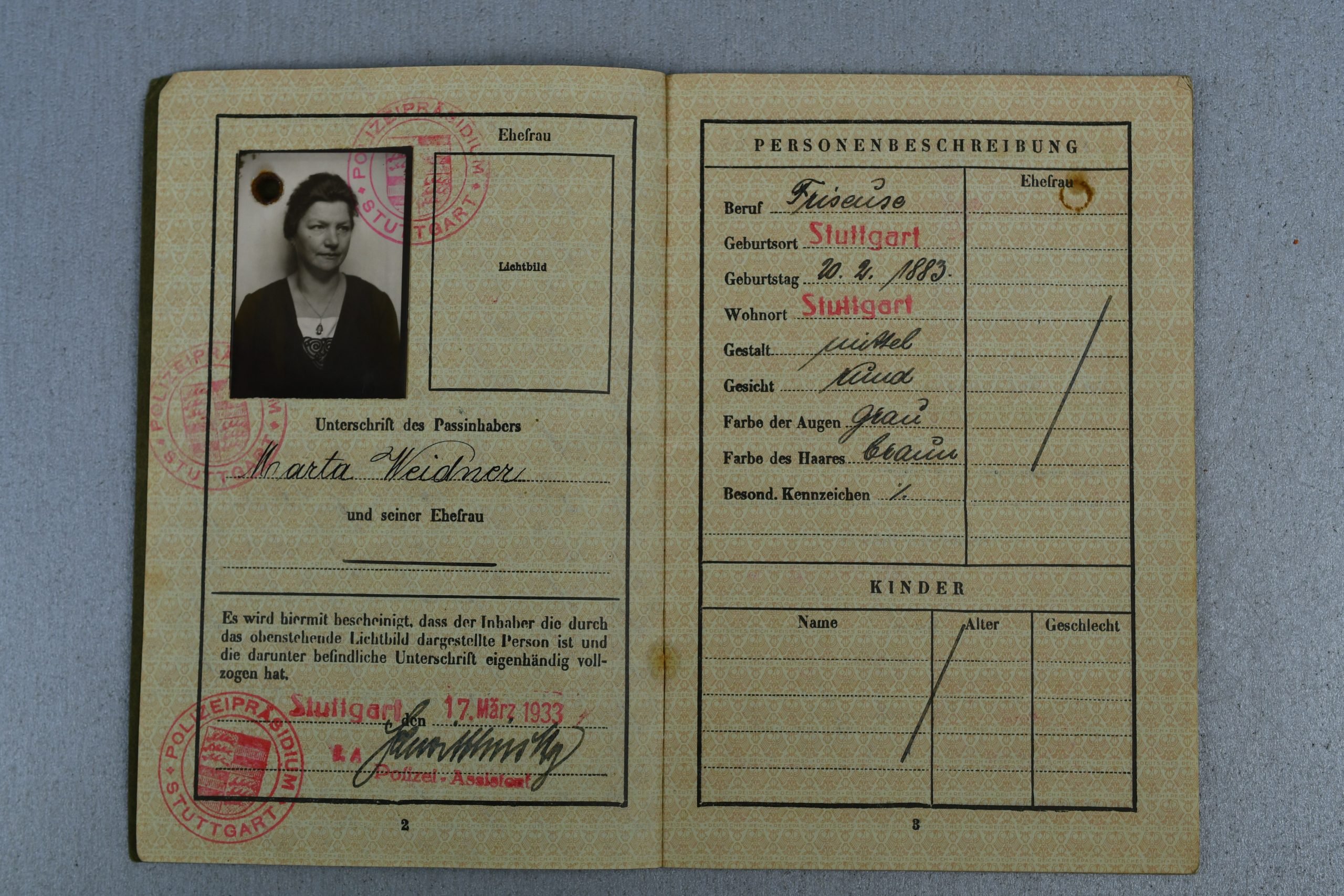 German pasport 'Reisepass' 1933 — image 3