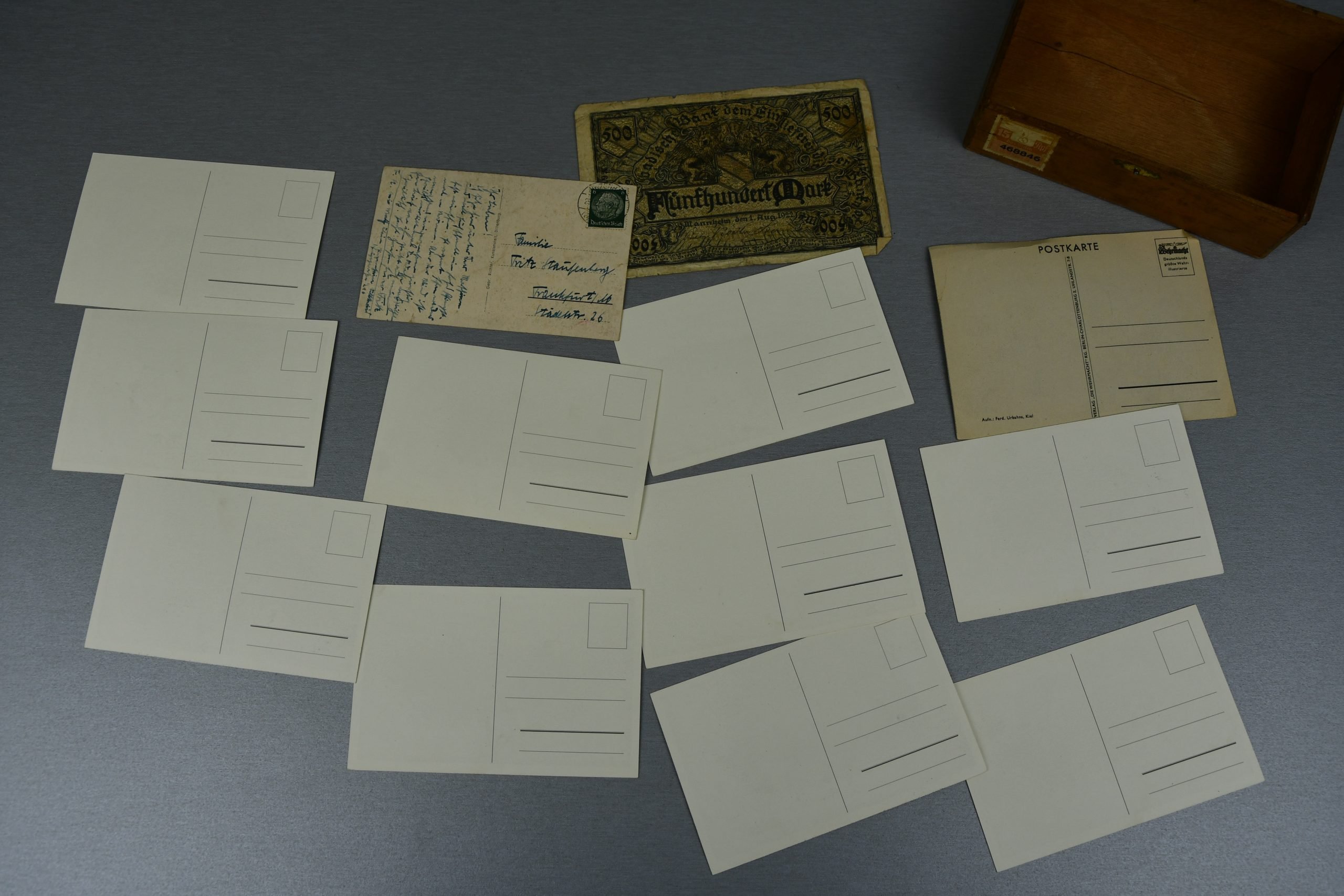 12x original German WW2 post cards in sigare case — image 3