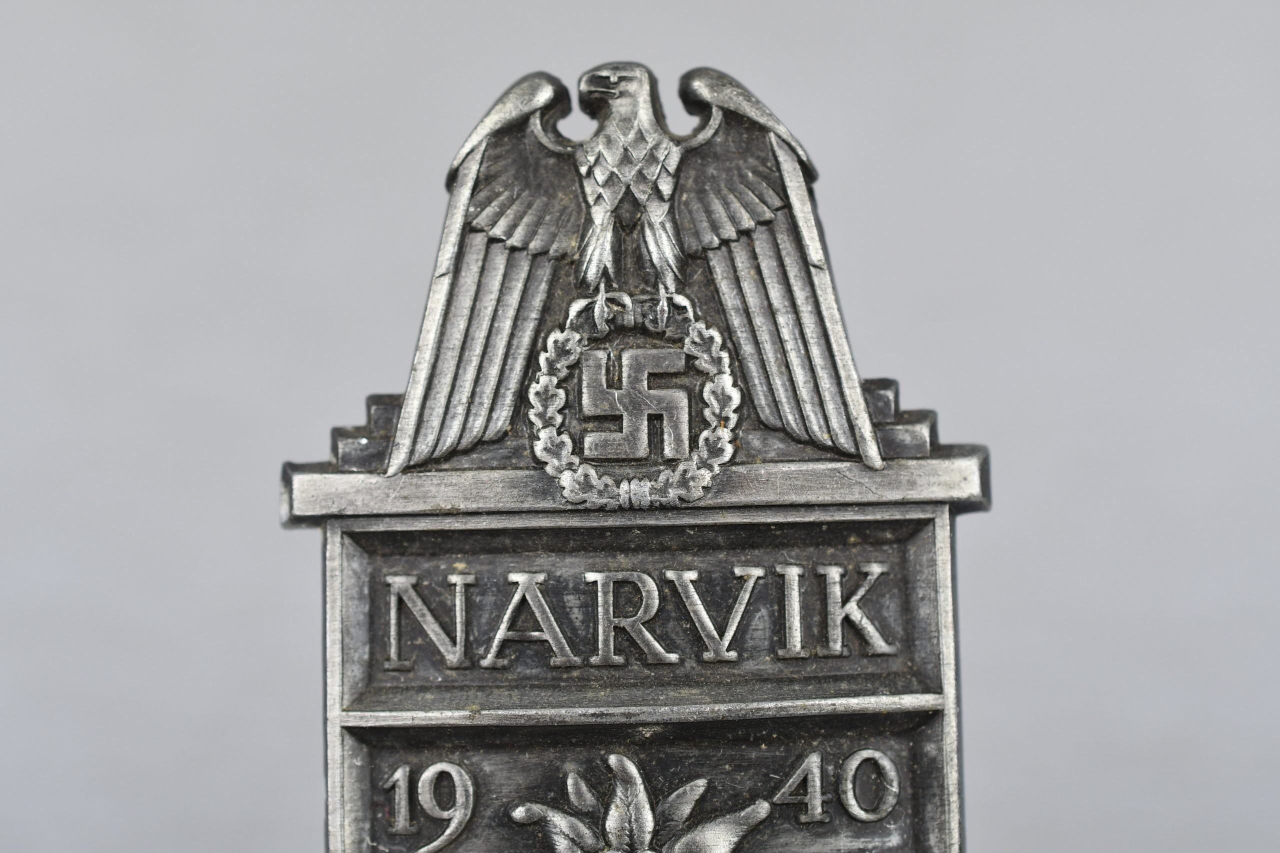 Army (Heer) Narvik campaign shield 1940 by Deumer — image 2