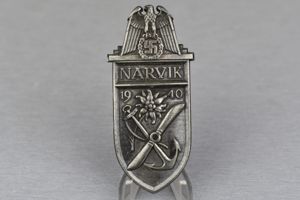 Army (Heer) Narvik campaign shield 1940 by Deumer