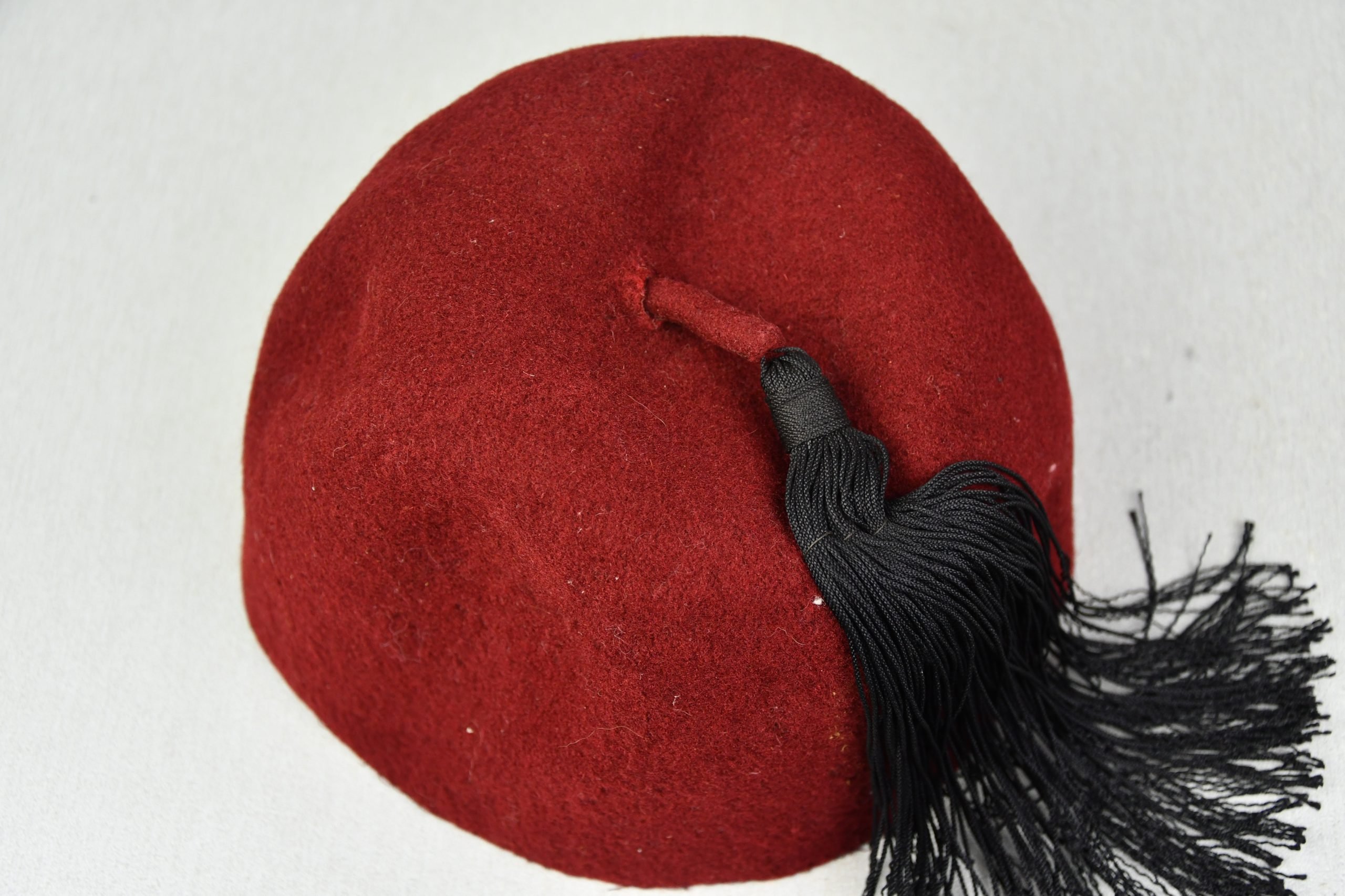 Waffen-SS Handschar (kroatische Nr. 1) maroon Fez — image 4